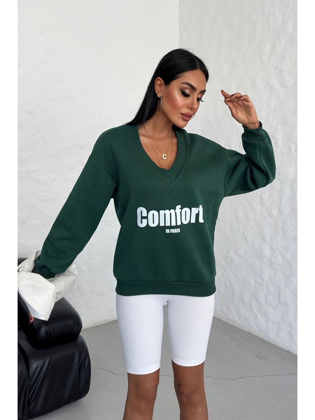 Trendseninle Kadın Yeşil Comfort In Paris Baskılı V Yaka Oversize New Sweatshirt - 1