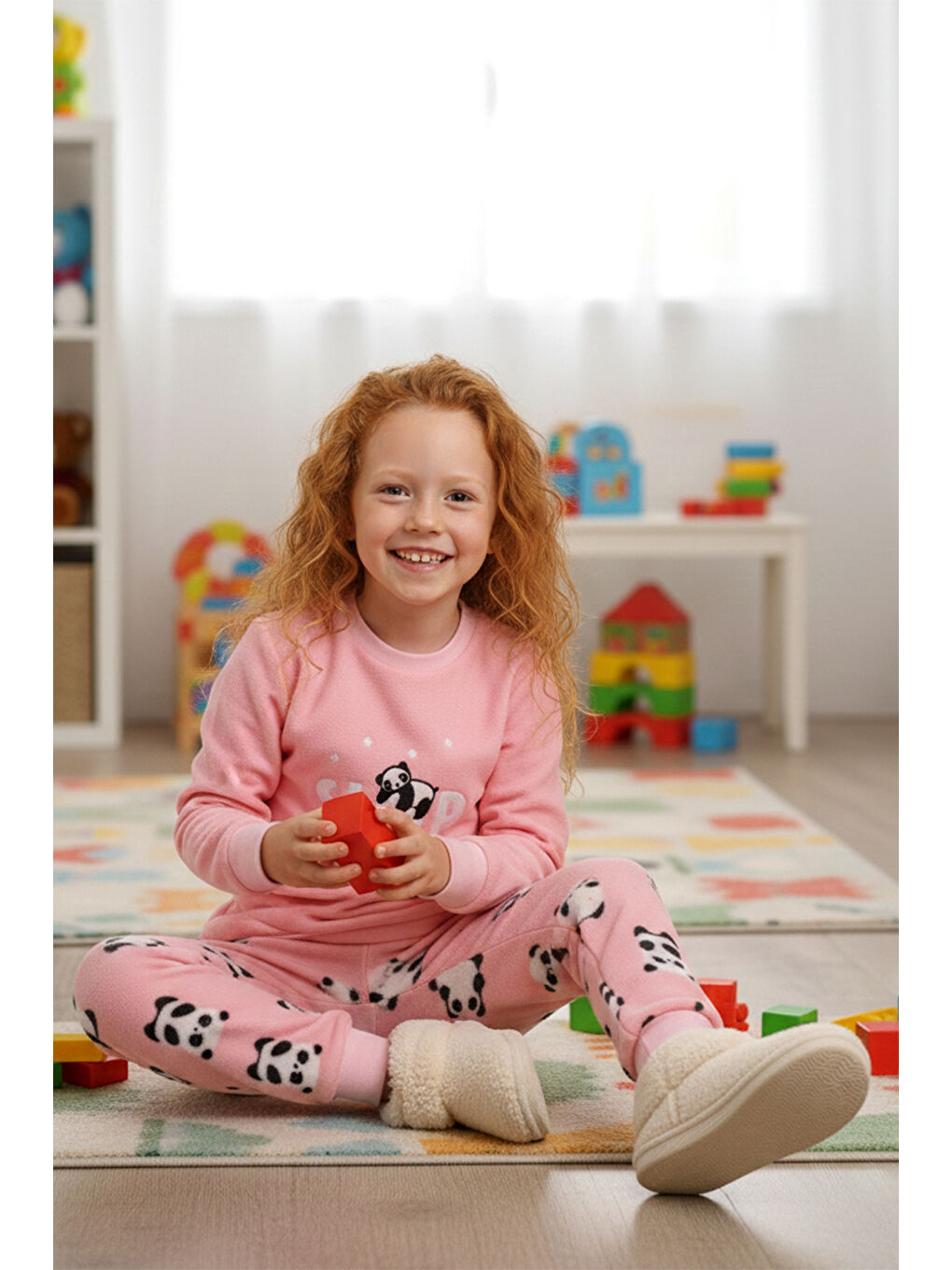 Kız Çocuk Kadife Polar Desenli Pijama Takımı 1679 Pembe02-3