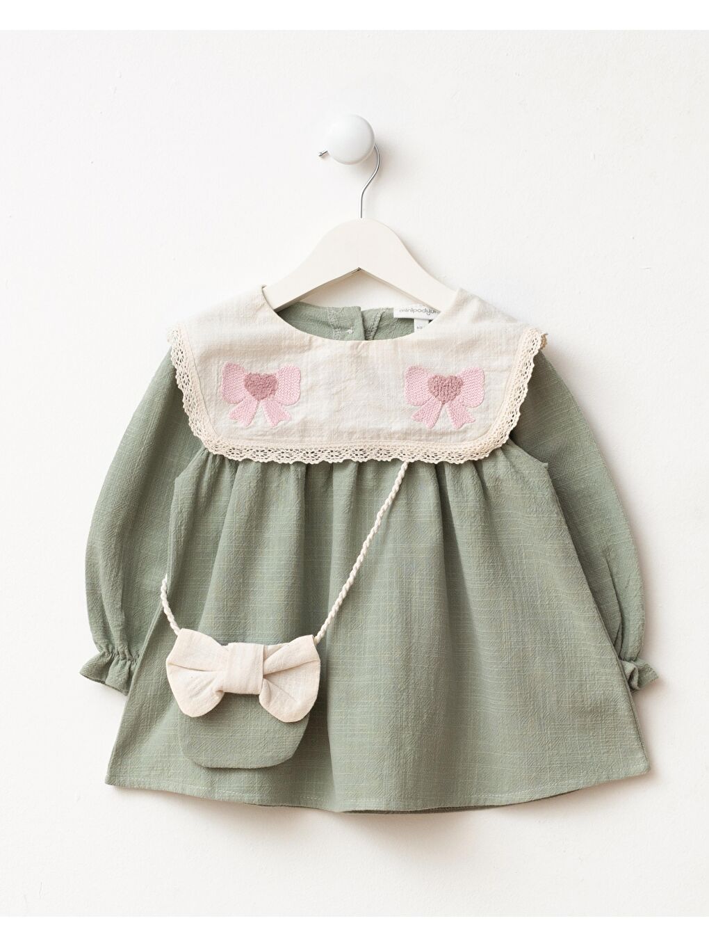 Bebek Yeşil Yakalı Çantalı Elbise
