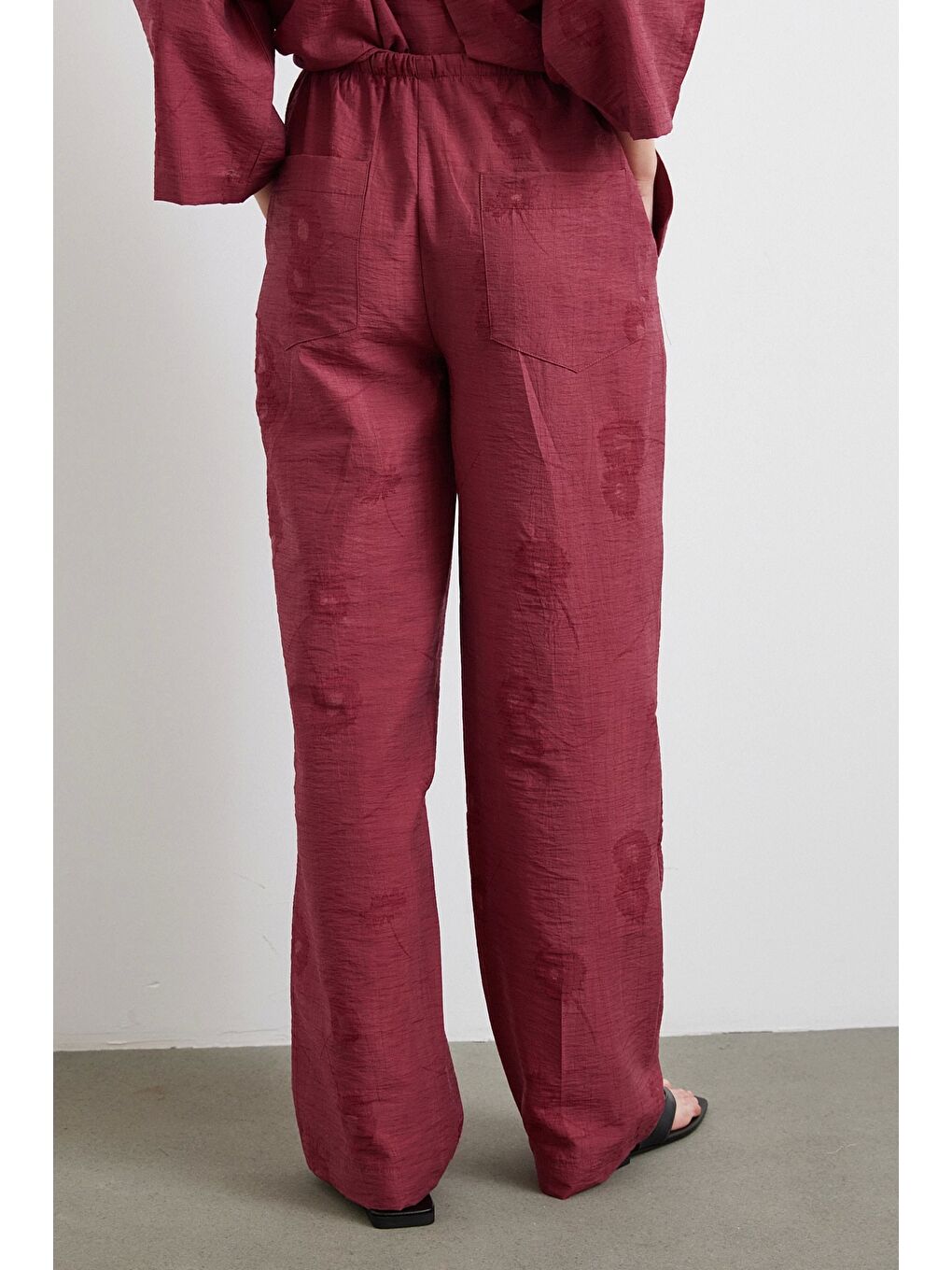 Arka Cepli Salaş Pantolon Bordo-5