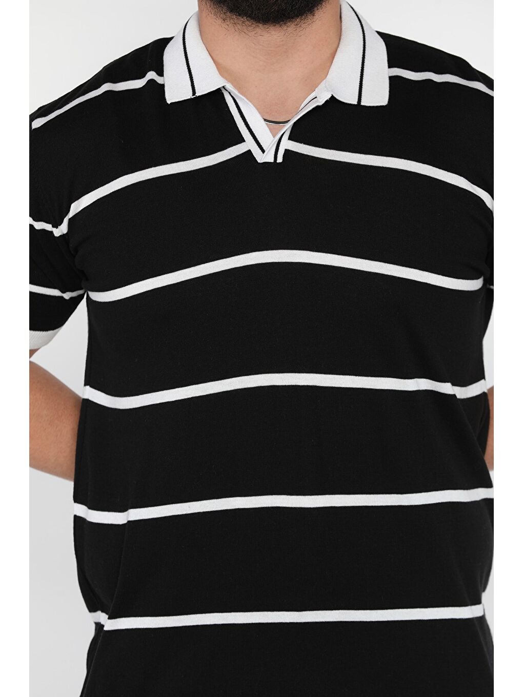 Siyah Erkek Polo Yaka Çizgi Desenli Triko Tişört-3