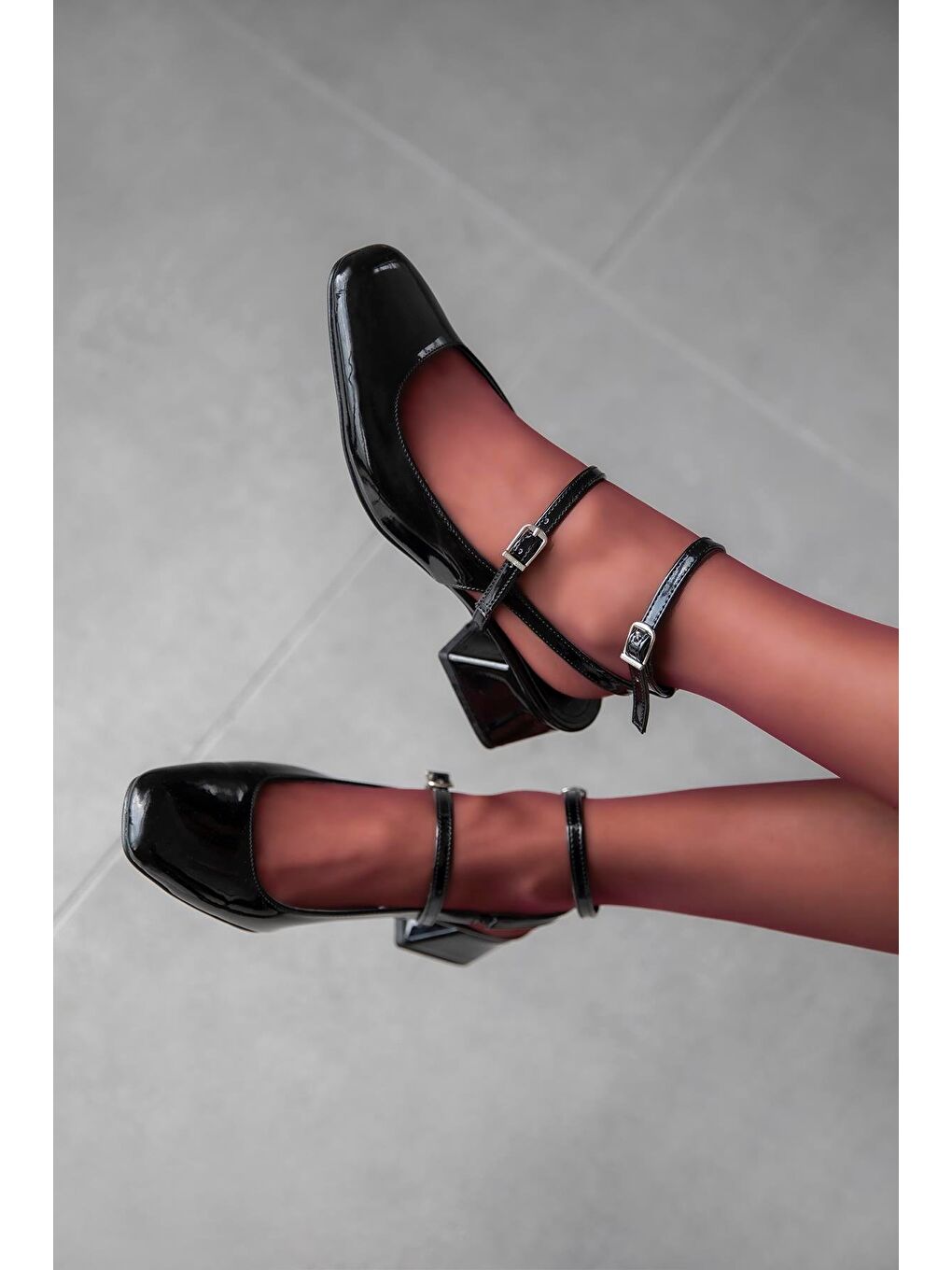 Viola Kadın  Topuklu Rugan Ayakkabı Siyah-3