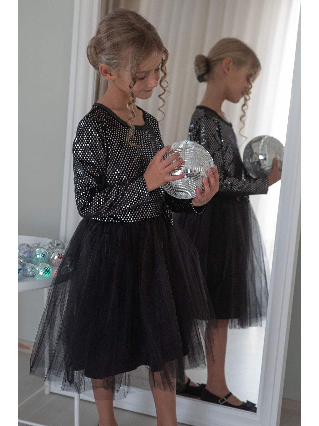 Kız Çocuk Uzun Kollu Elbise Kadife Pullu Siyah (5-10 Yaş)-1