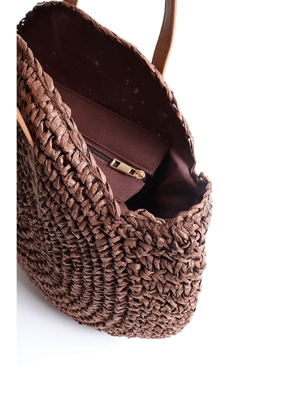 İmza Detaylı Kahverengi Yuvarlak Örme Hasır Çanta 1007-1