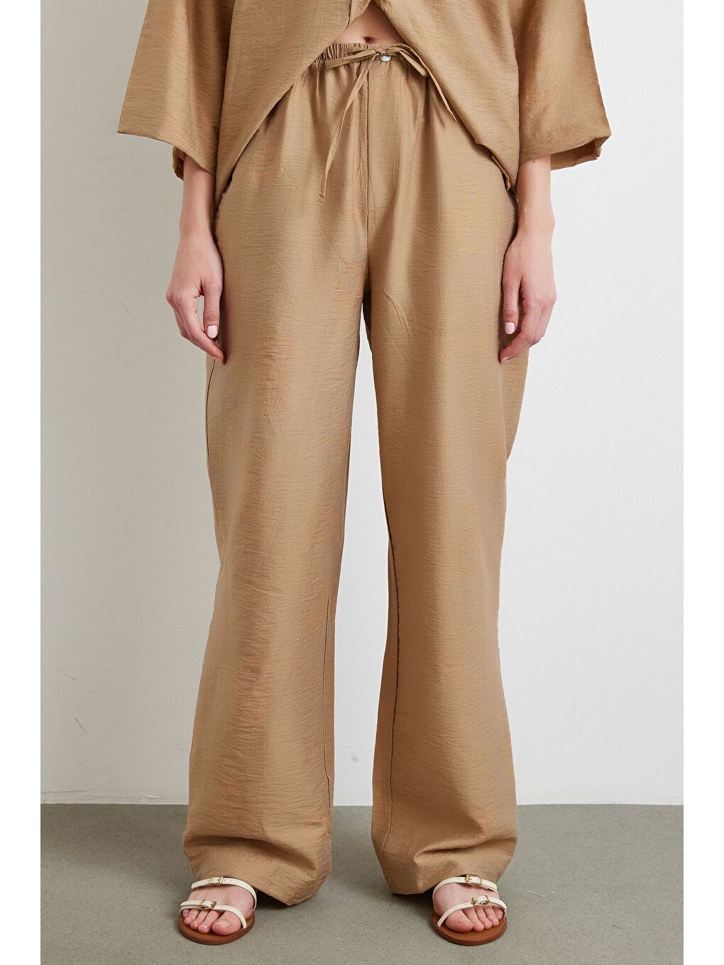 Karışık Arka Cepli Salaş Pantolon Kahve-4