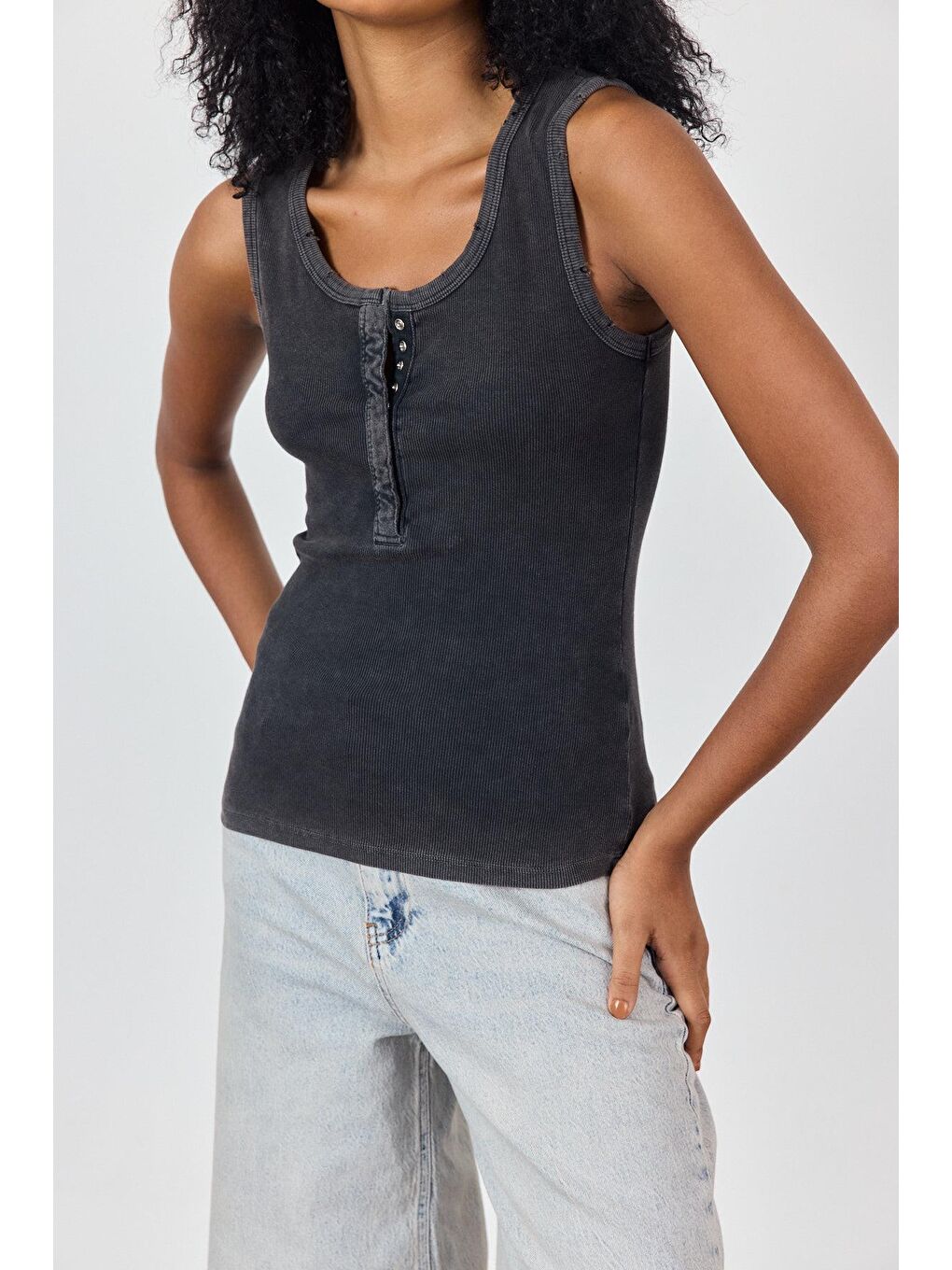 Antrasit Soluk Efektli Çıt Çıtlı Atlet Bluz-2