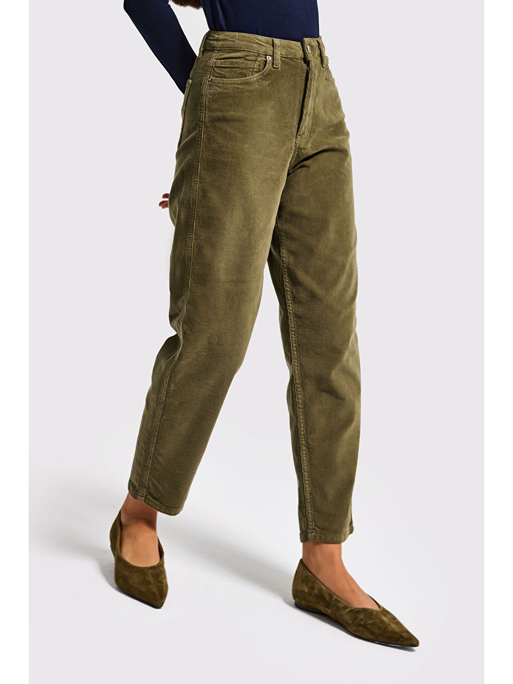 Kadın Haki Renk 29w5-15 Relax Fit Esnek Kumaş İnce Fitilli Velvet Kadife Kumaş Pantolon-4