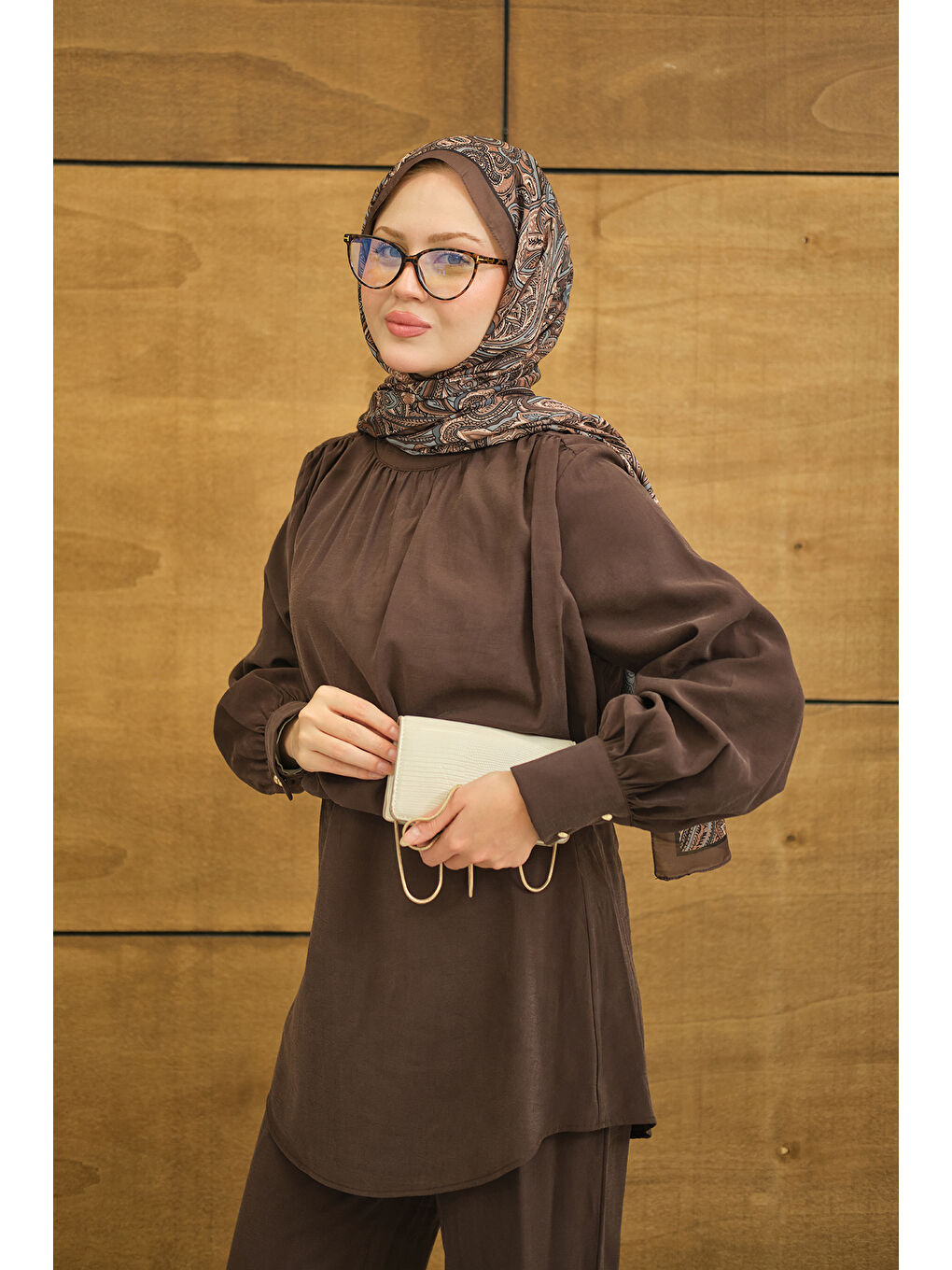 Kadın Hakim Yaka Balon Bel Volanlı Slimfit Tencele Takım Kahverengi-3