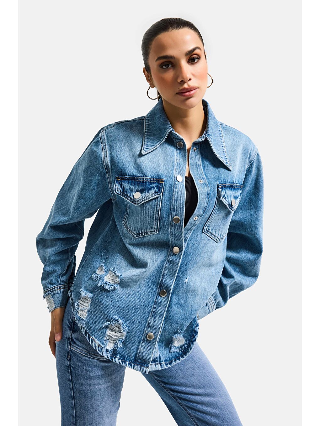 Kadın Mavi 12s6-4 Yırtık Detaylı Denim Gömlek