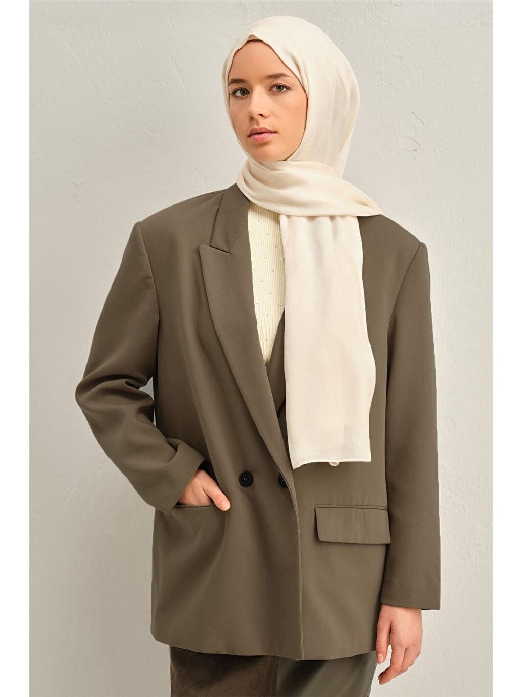 Beyaz Trend Lyon Şal 1 246964