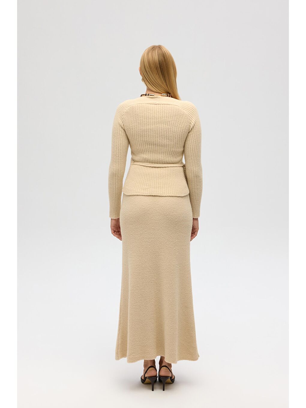 Fluff Bağlamalı Bej Üst-Etek Takım-4