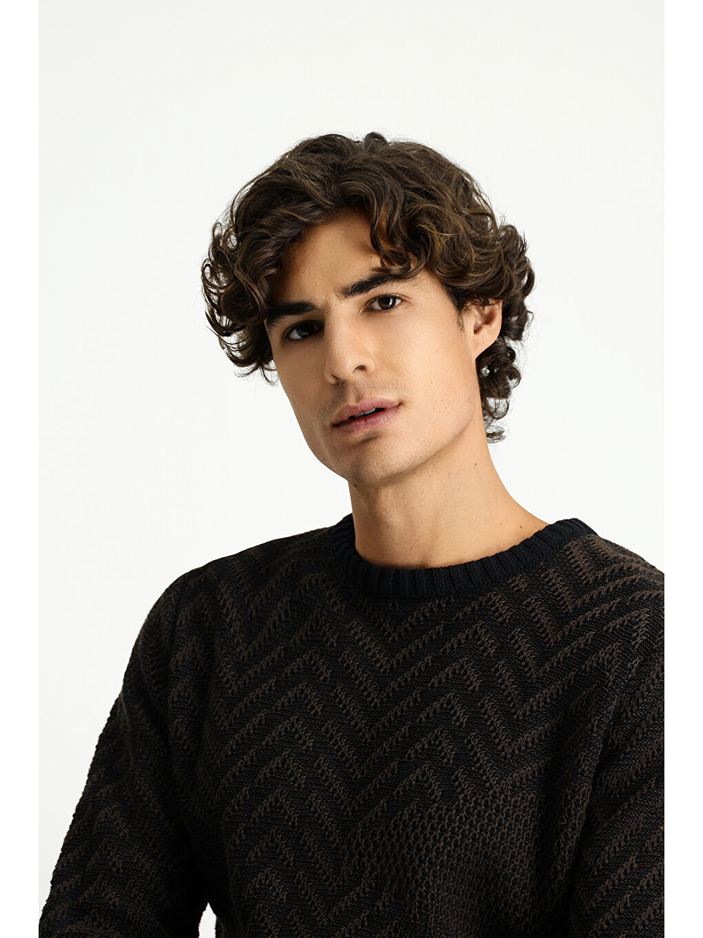 Kahverengi Bisiklet Yaka Oversize Ekstra Rahat Kesim Pamuklu Desenli Triko Kazak-2