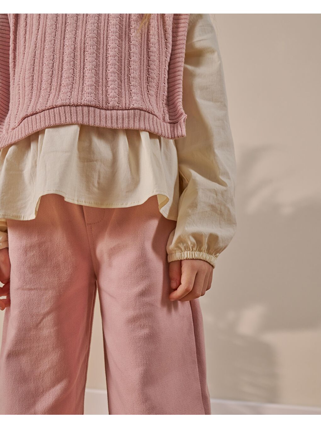 Pembe Kız Çocuk Pudra Triko Yelek Gömlek Ve Pantolon Takım-4