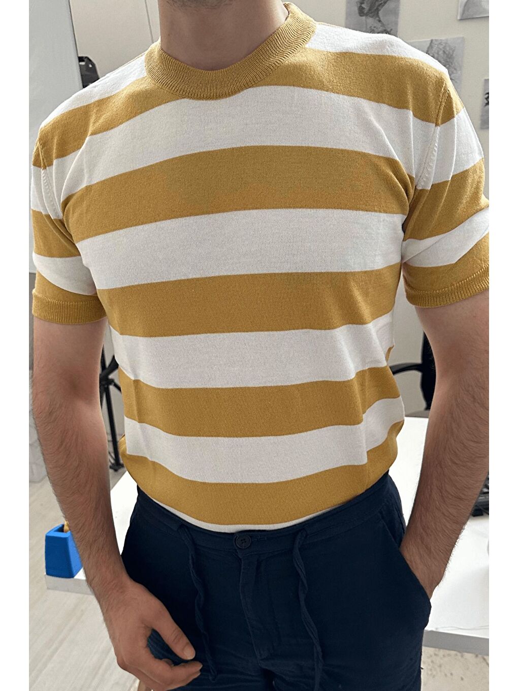 Beyaz Erkek Renk Bloklu Yuvarlak Yaka Örme Tişört-1