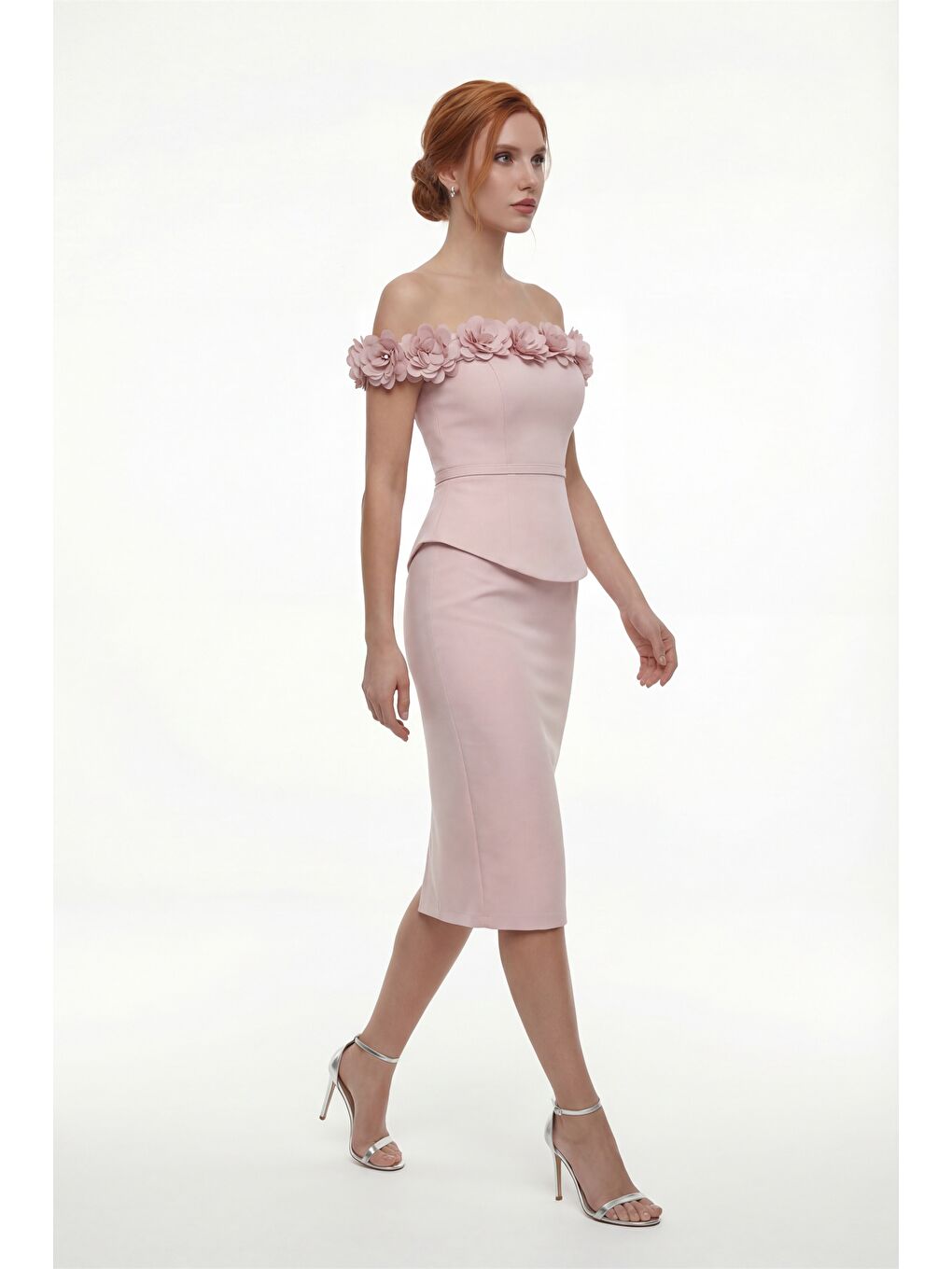 Pembe Kadın Pudra Kayık Yaka Çiçek Detaylı Midi Söz Nişan Nikah Abiye Elbise