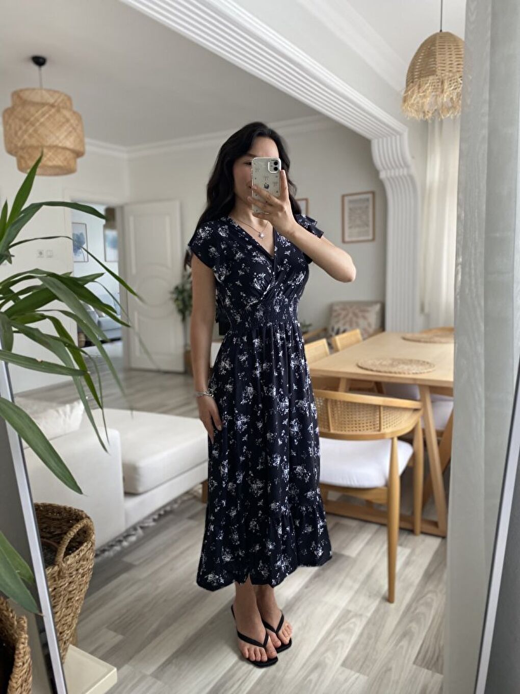 Siyah Kadın Kısa Kollu Kruvaze Yakalı Beli Lastikli çiçek Desenli Elbise-2