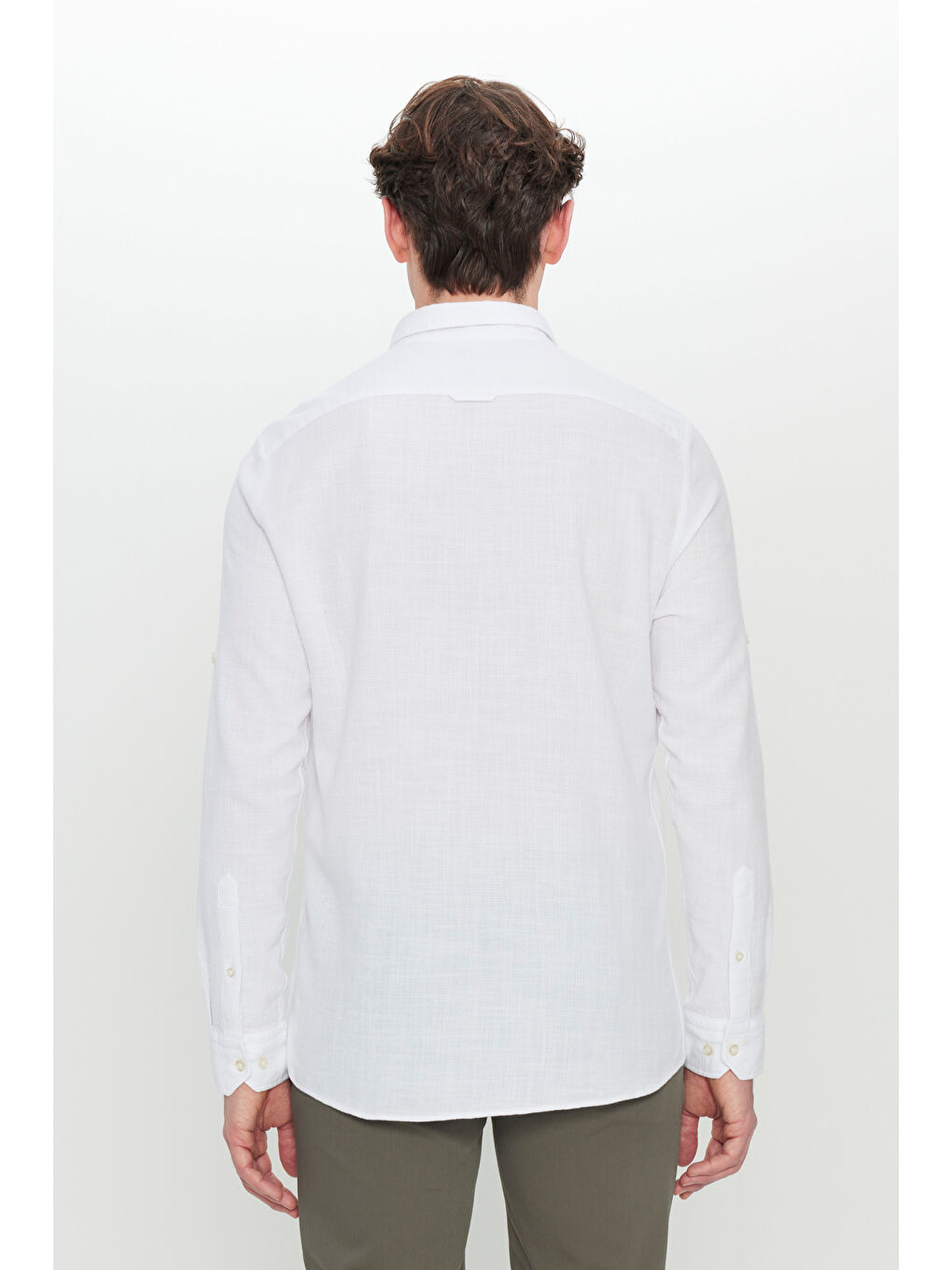 Erkek Beyaz %100 Pamuk Flamlı Slim Fit Dar Kesim Düğmeli Yaka Armürlü Gömlek-4