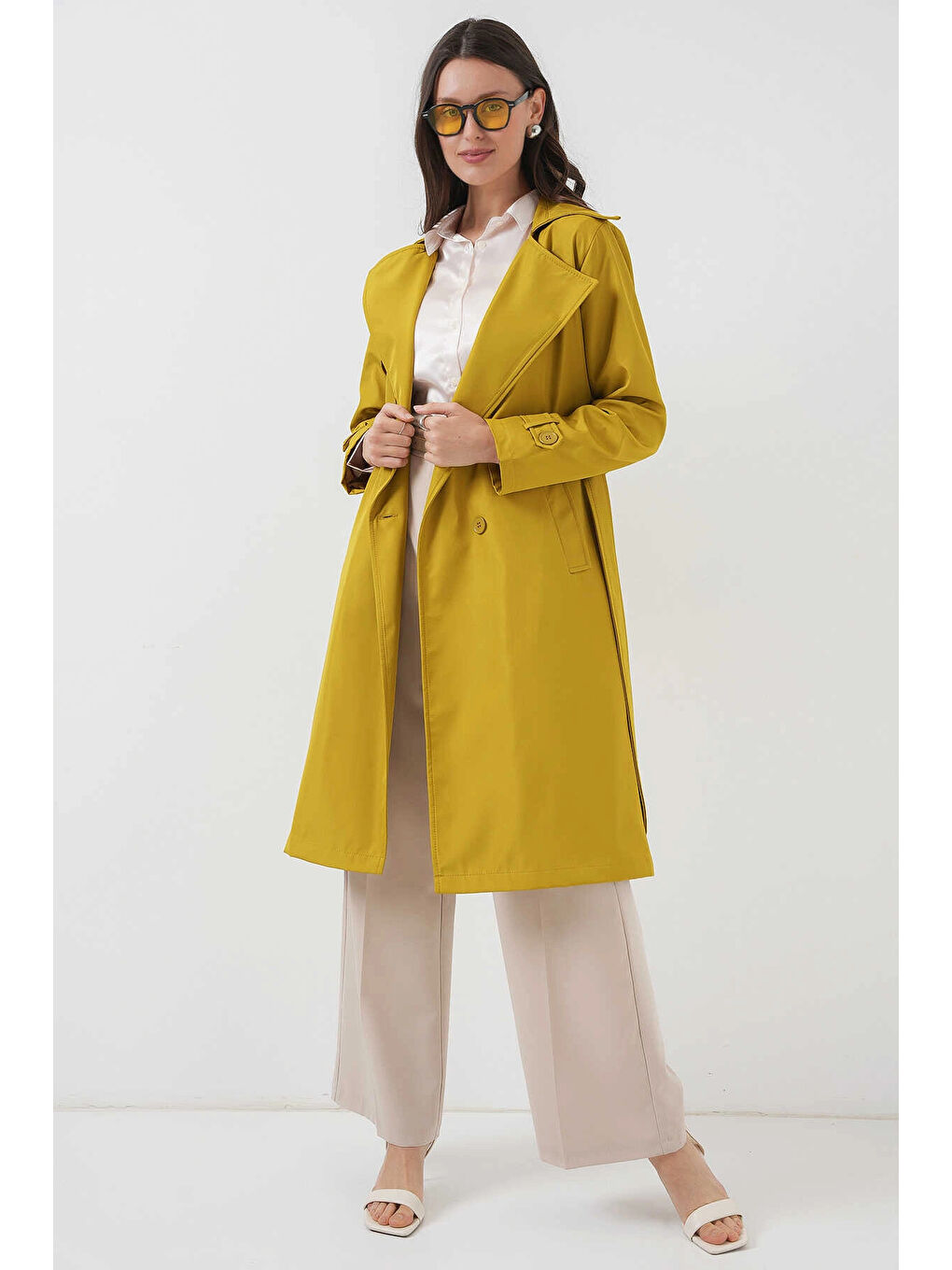Sarı Kadın Hardal Kruvaze Yaka Kuşaklı Astarlı Trençkot HZL25W-BD159181-2
