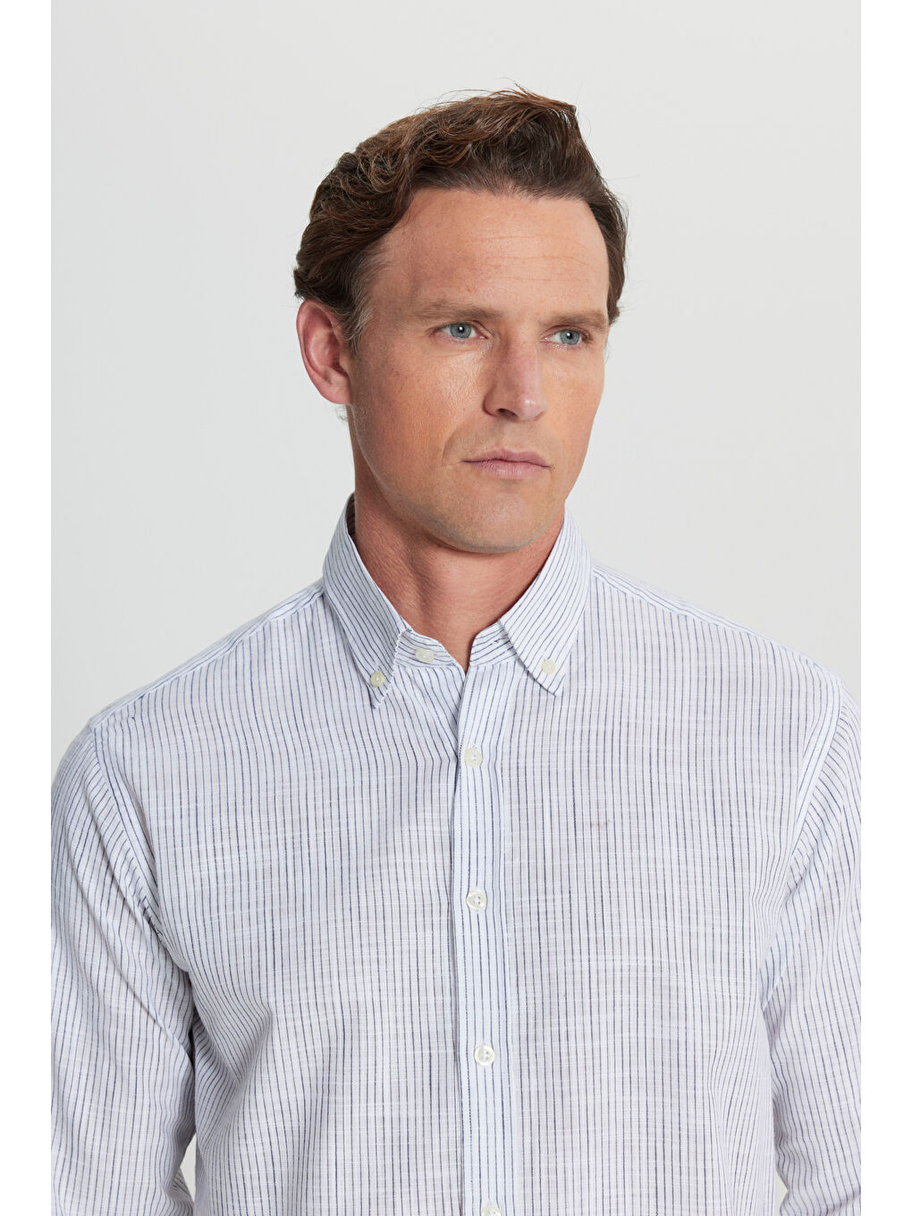 Erkek Lacivert-Beyaz %100 Pamuk Oxford Comfort Fit Rahat Kesim Düğmeli Yaka Çizgili Gömlek-3