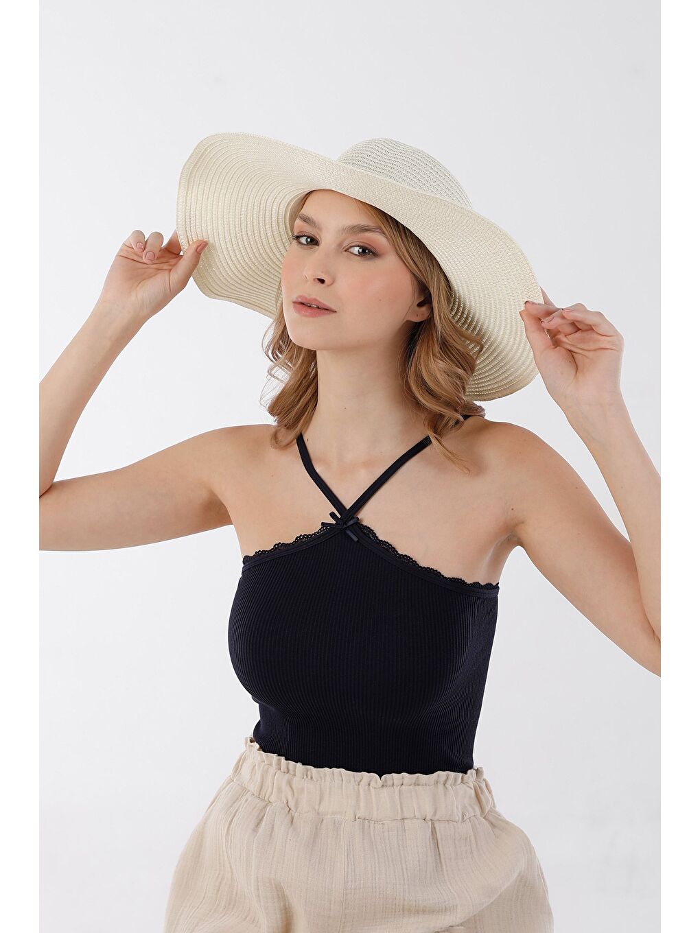 Ekru Boncuklu Hasır Şapka-2