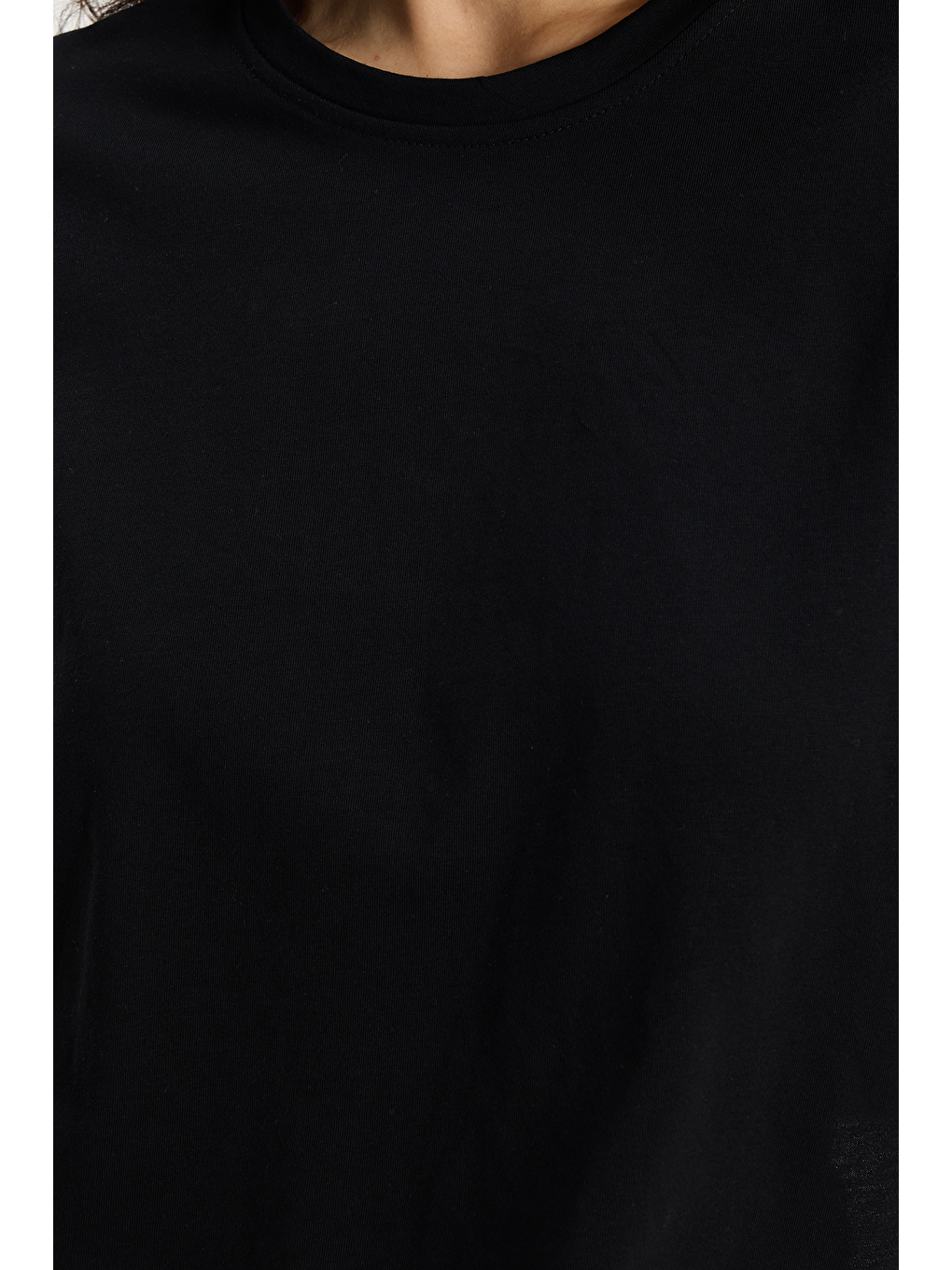 Kadın Slim Fit Dar Kesim %100 Pamuk Kısa Kollu Bisiklet Yaka Siyah Crop Tişört-4