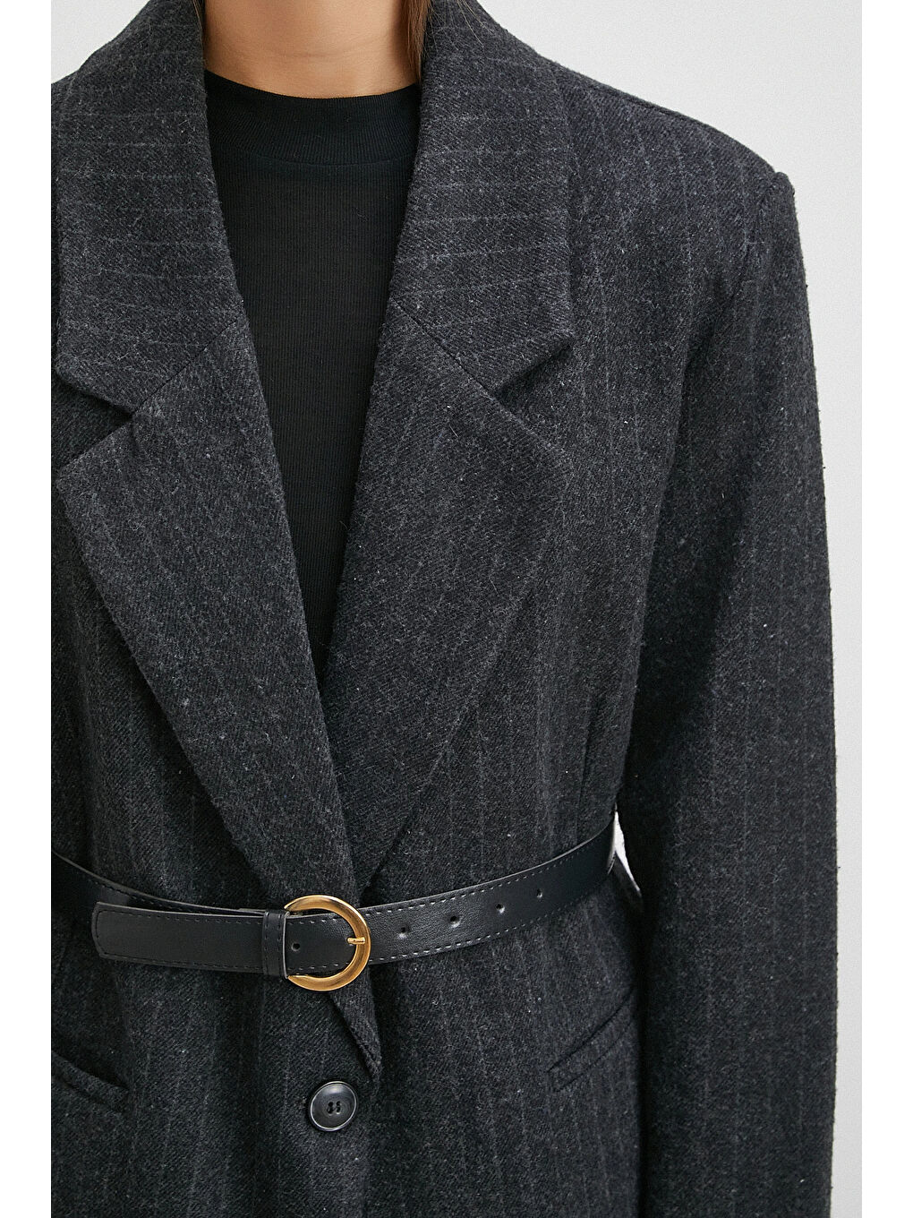 Çizgi Detaylı Kemerli Kaşe Ceket Siyah-4