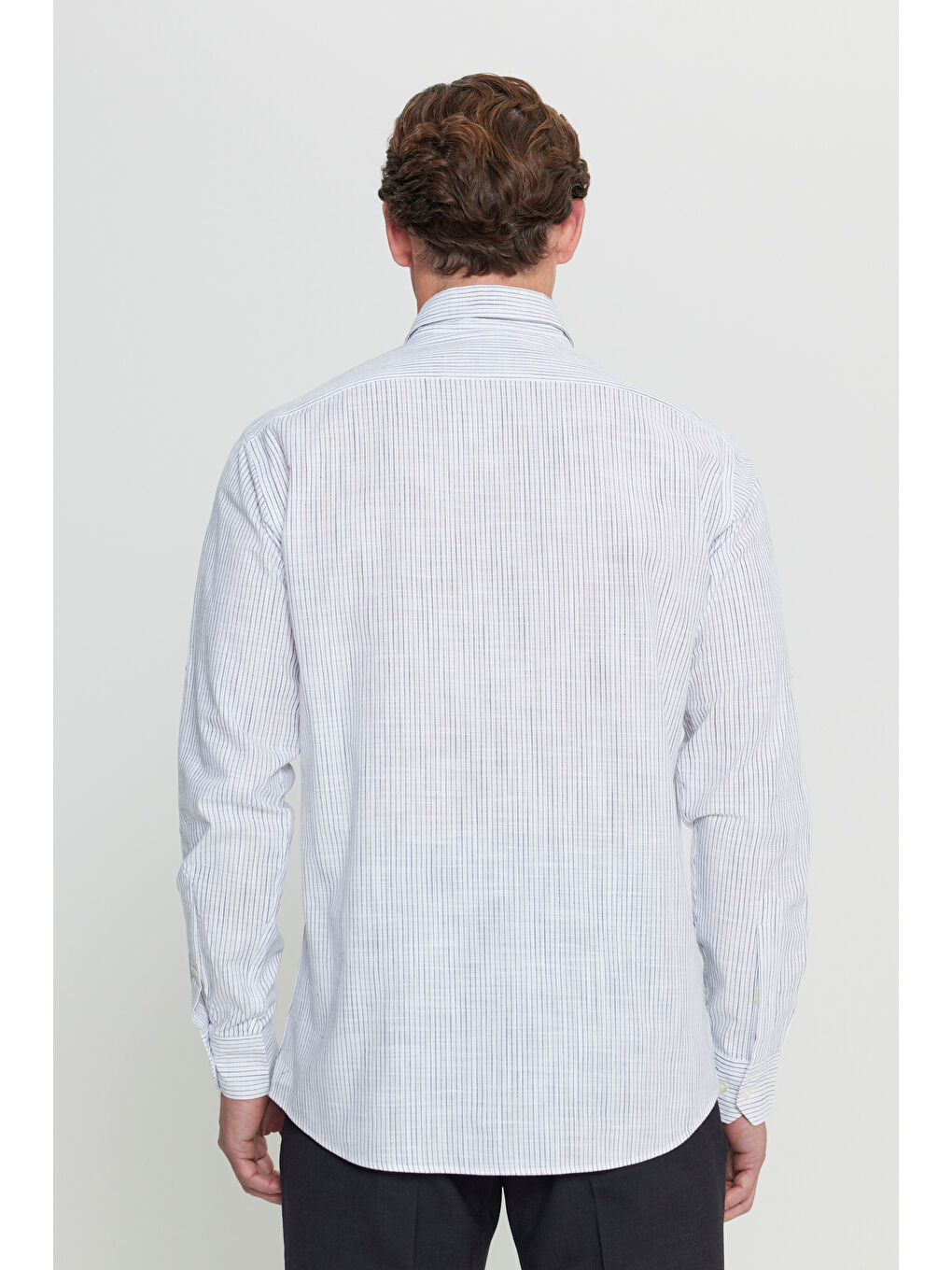 Erkek Lacivert-Beyaz %100 Pamuk Oxford Comfort Fit Rahat Kesim Düğmeli Yaka Çizgili Gömlek-4