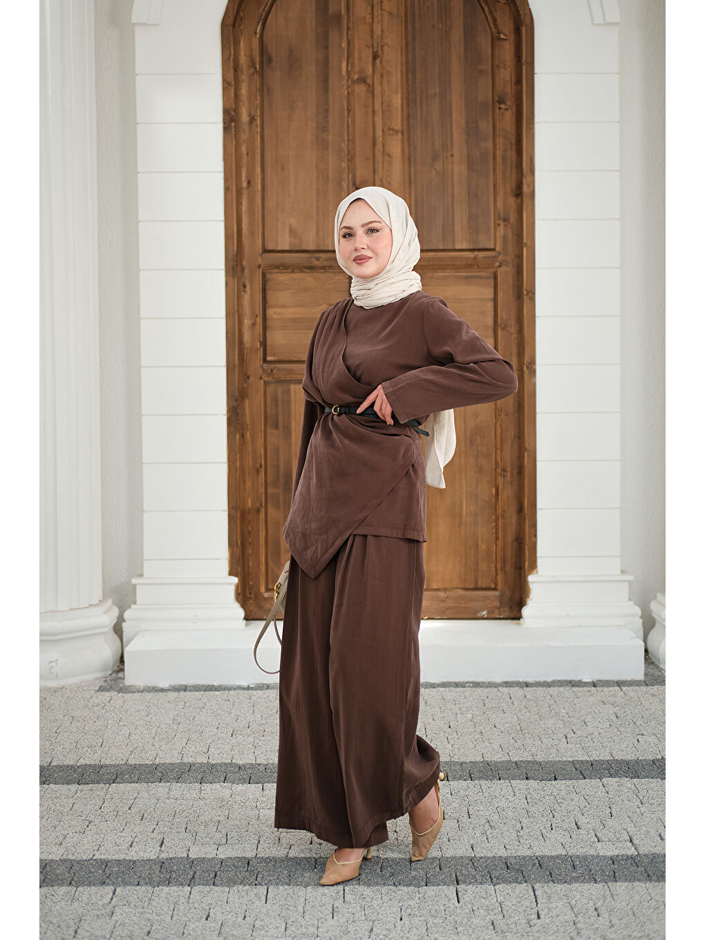 Kadın Yandan Dikişli Parça Detay Pantolonlu Takım Kahverengi-4