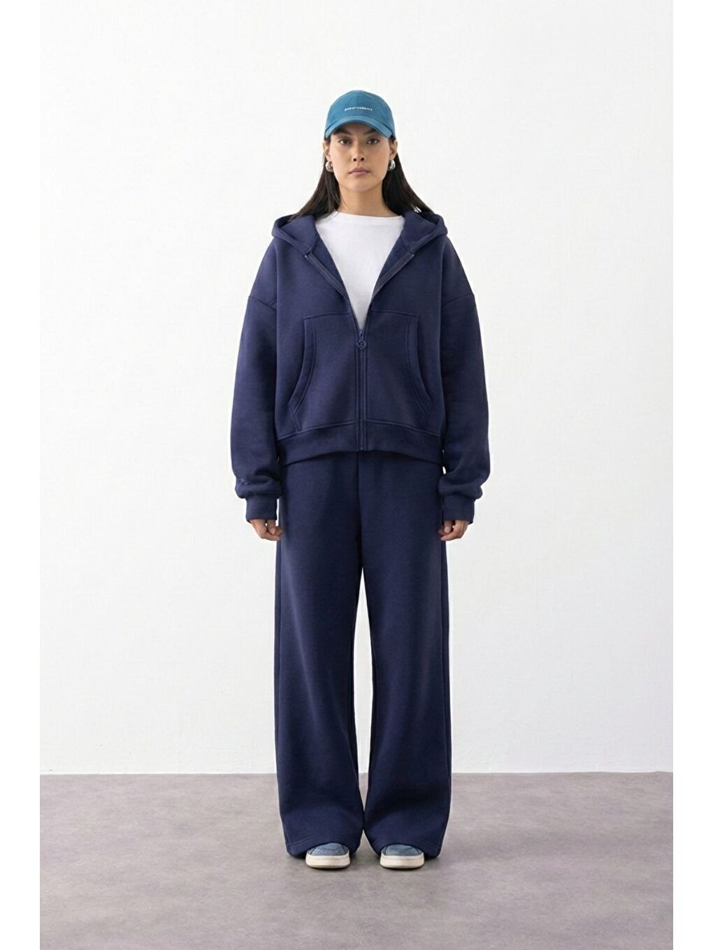 Kadın Chill Bol Paça Lacivert Eşofman Alt