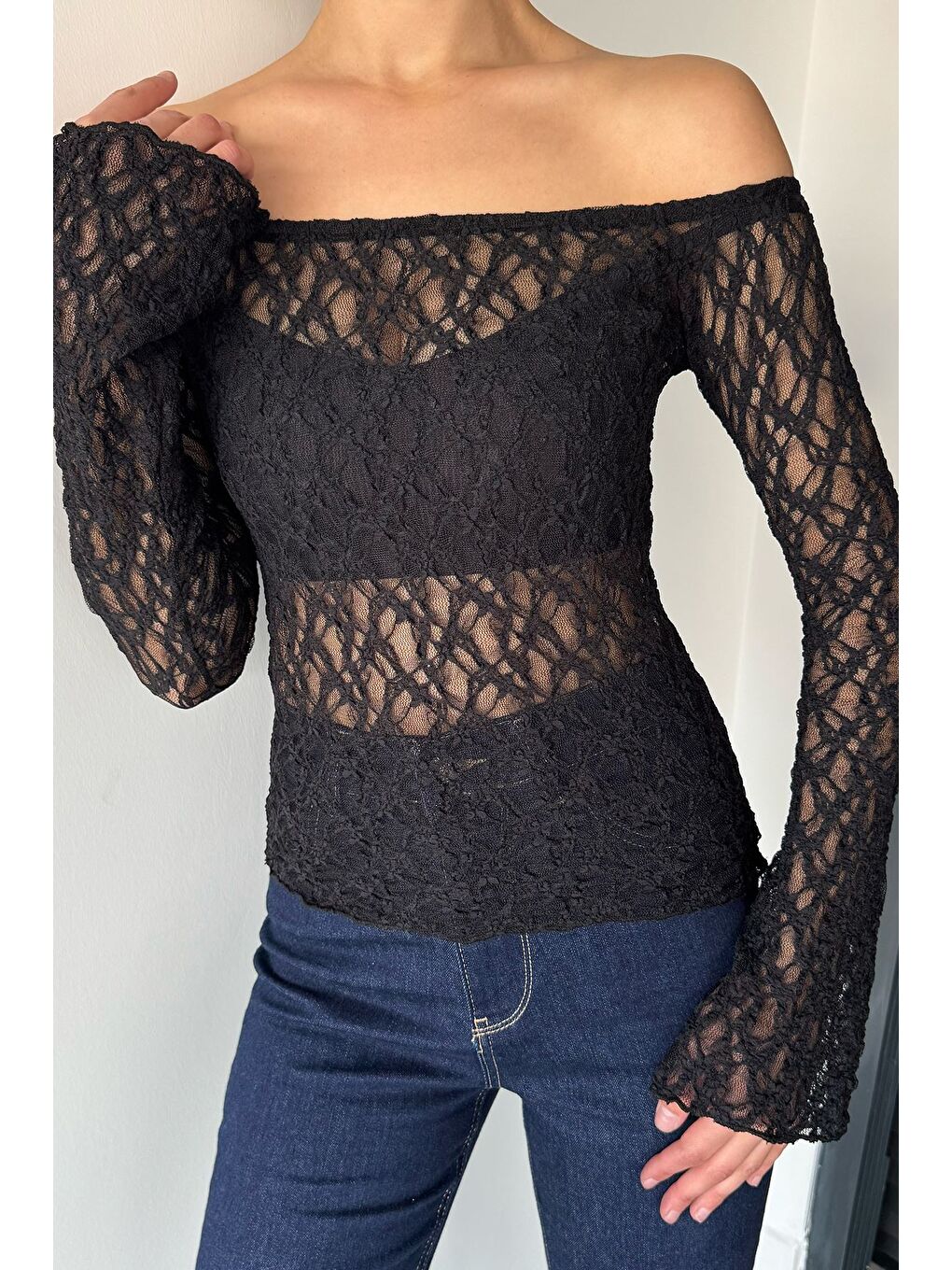 Siyah Kadın Madonna Yaka İspanyol Kol Elastanlı Transparan Bluz-1
