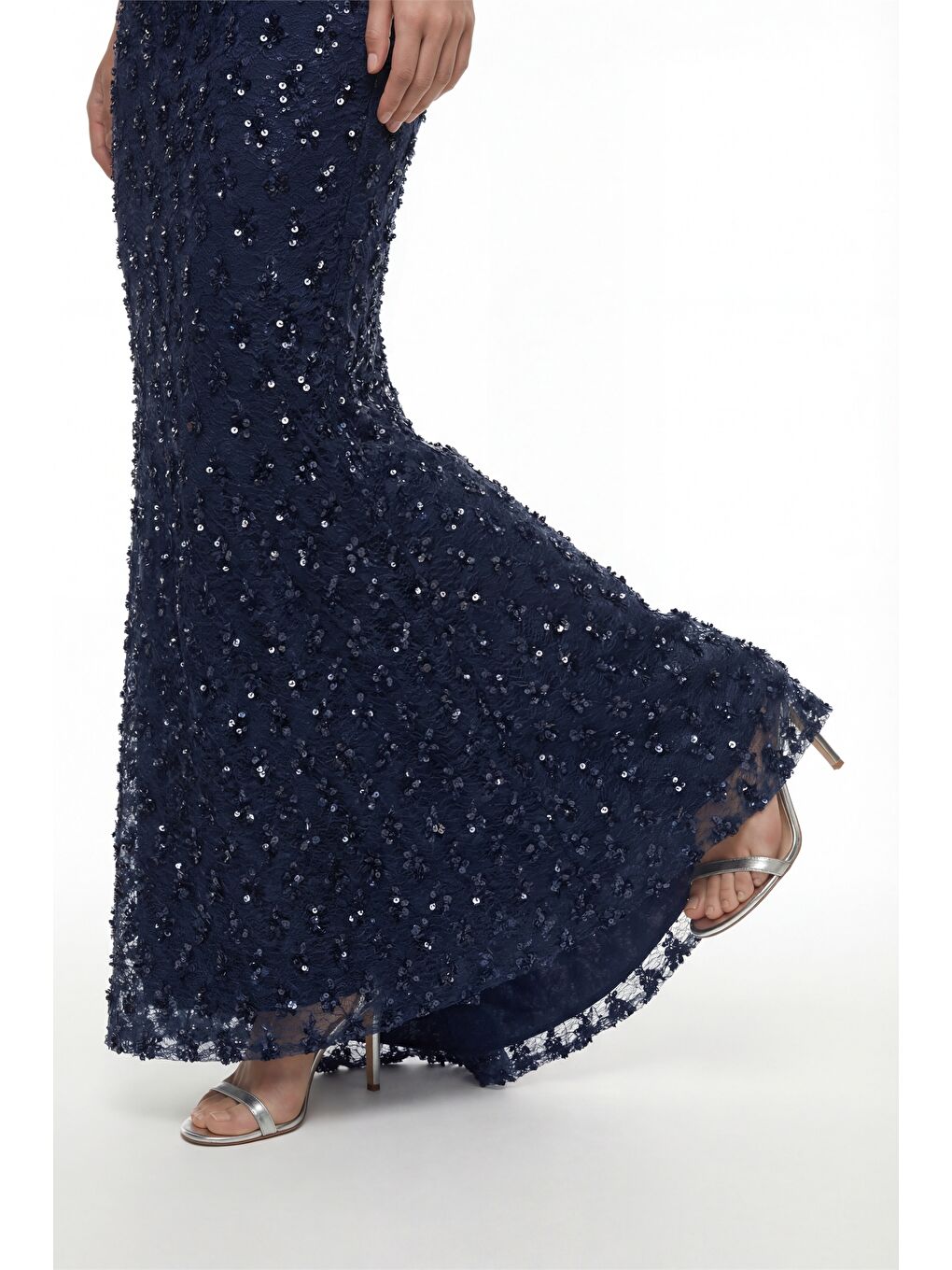 Kadın Lacivert Dar Kalıp Straplez Yaka Payetli Uzun Abiye Elbise-3