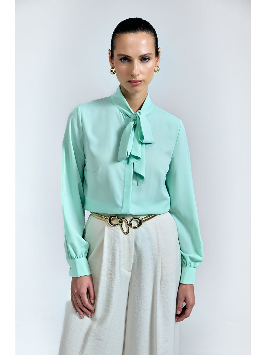 Yeşil Yakası Bağlamalı Düz Gömlek - Mint-1