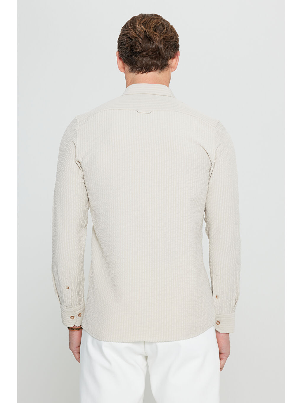 Erkek Bej Slim Fit Dar Kesim Düğmeli Yaka Armürlü Gofre Desenli Gömlek-4