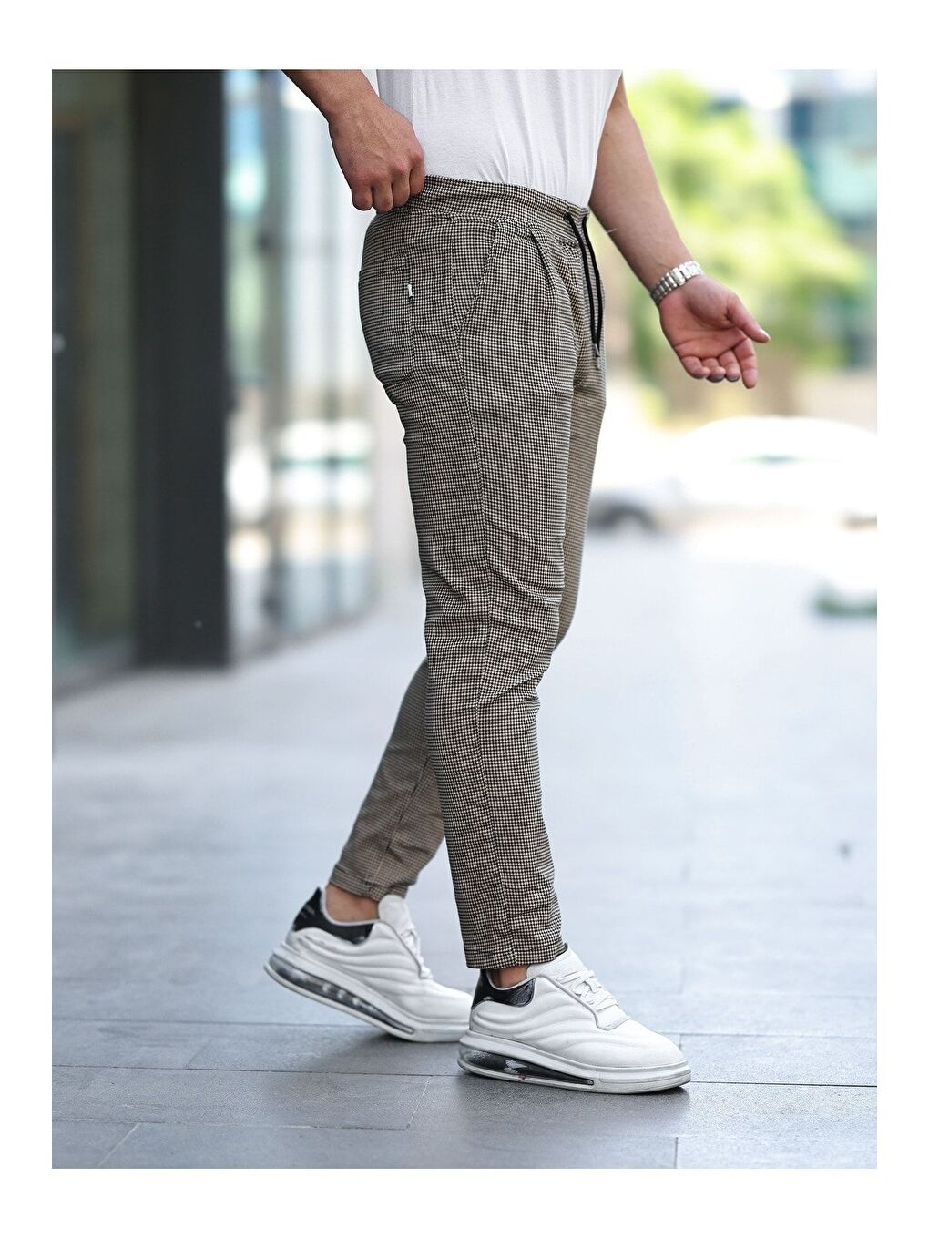 Kahverengi Paça Lastikli Ekoseli Pantolon