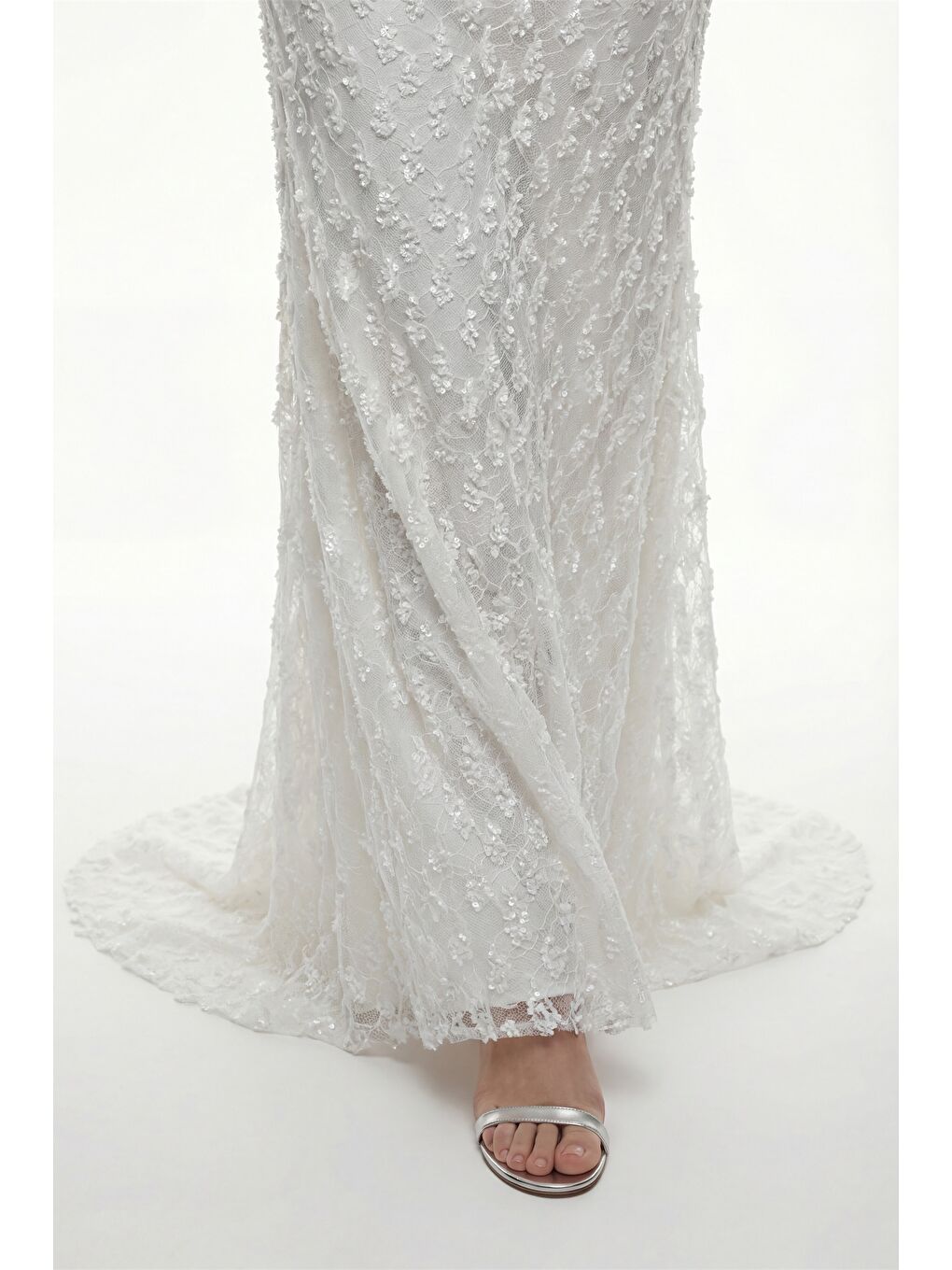 Kadın Beyaz Dar Kalıp Straplez Yaka Payetli Uzun Abiye Elbise-3