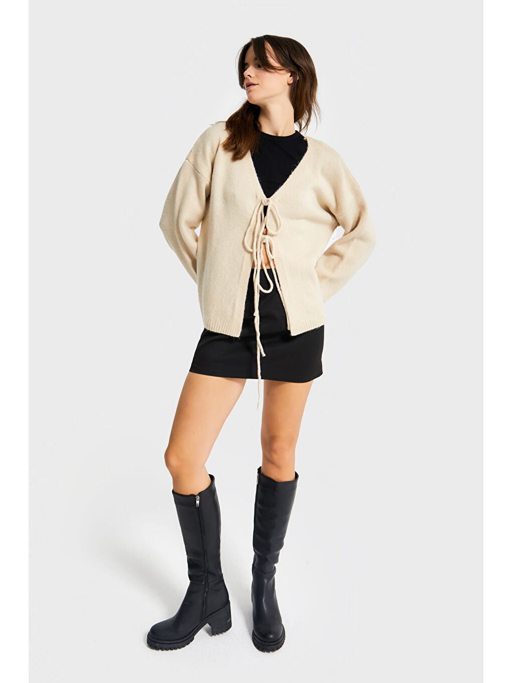 Kadın Bej Renk w5-101 Önü Bağcıklı Oversize Triko Kazak-3