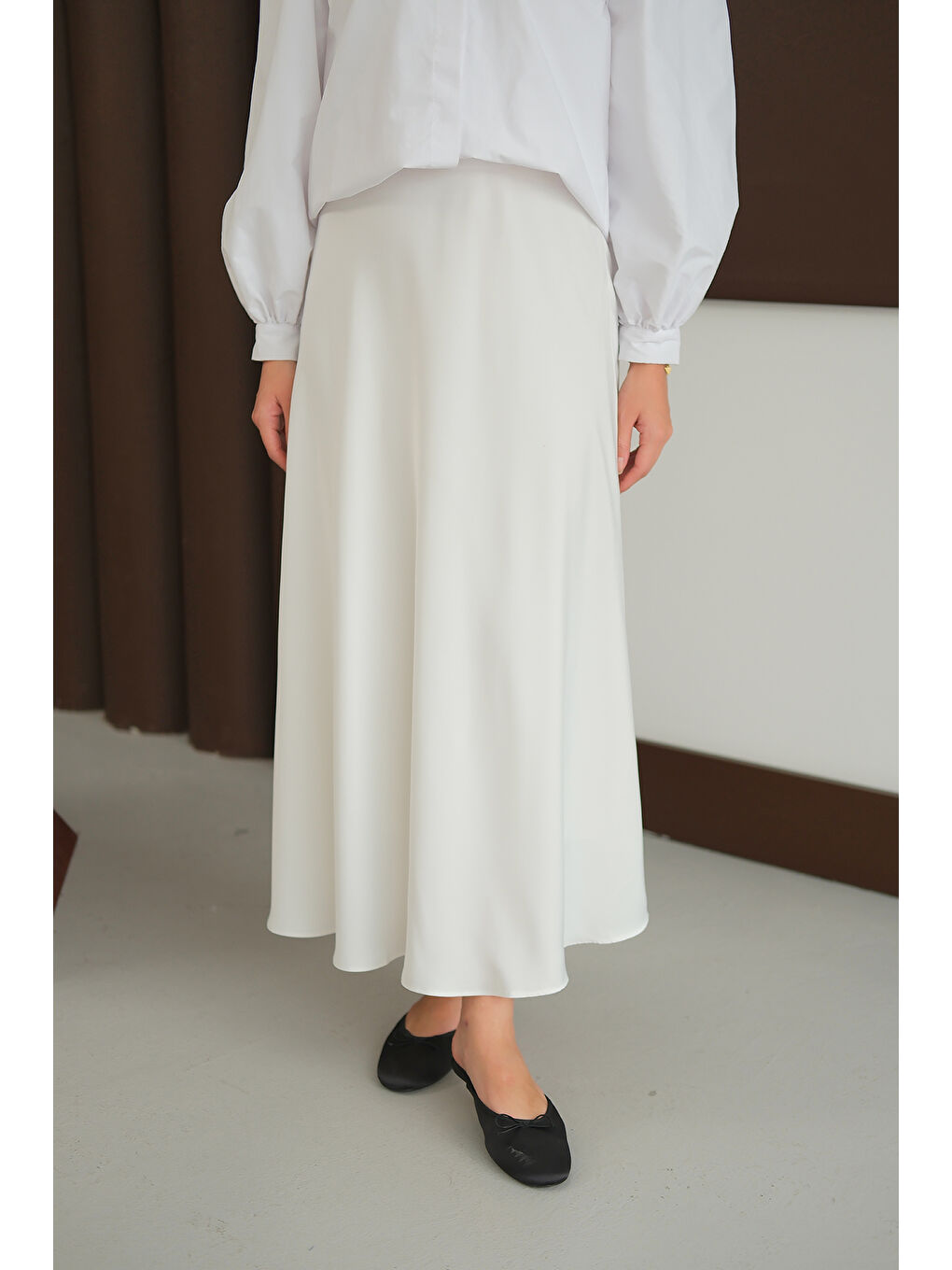 Kadın Saten Etek Beyaz