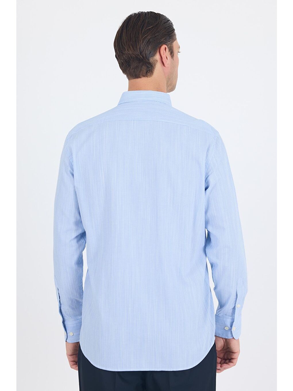 Koyu Mavi Uzun Kol Smart Düğmeli Yaka Cepli Comfort Fit %100 Pamuk Gömlek 1004250236-4