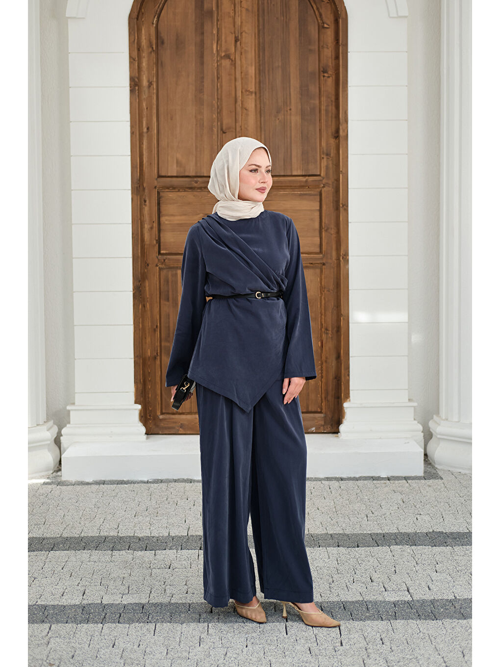 Kadın Yandan Dikişli Parça Detay Pantolonlu Takım Lacivert-4