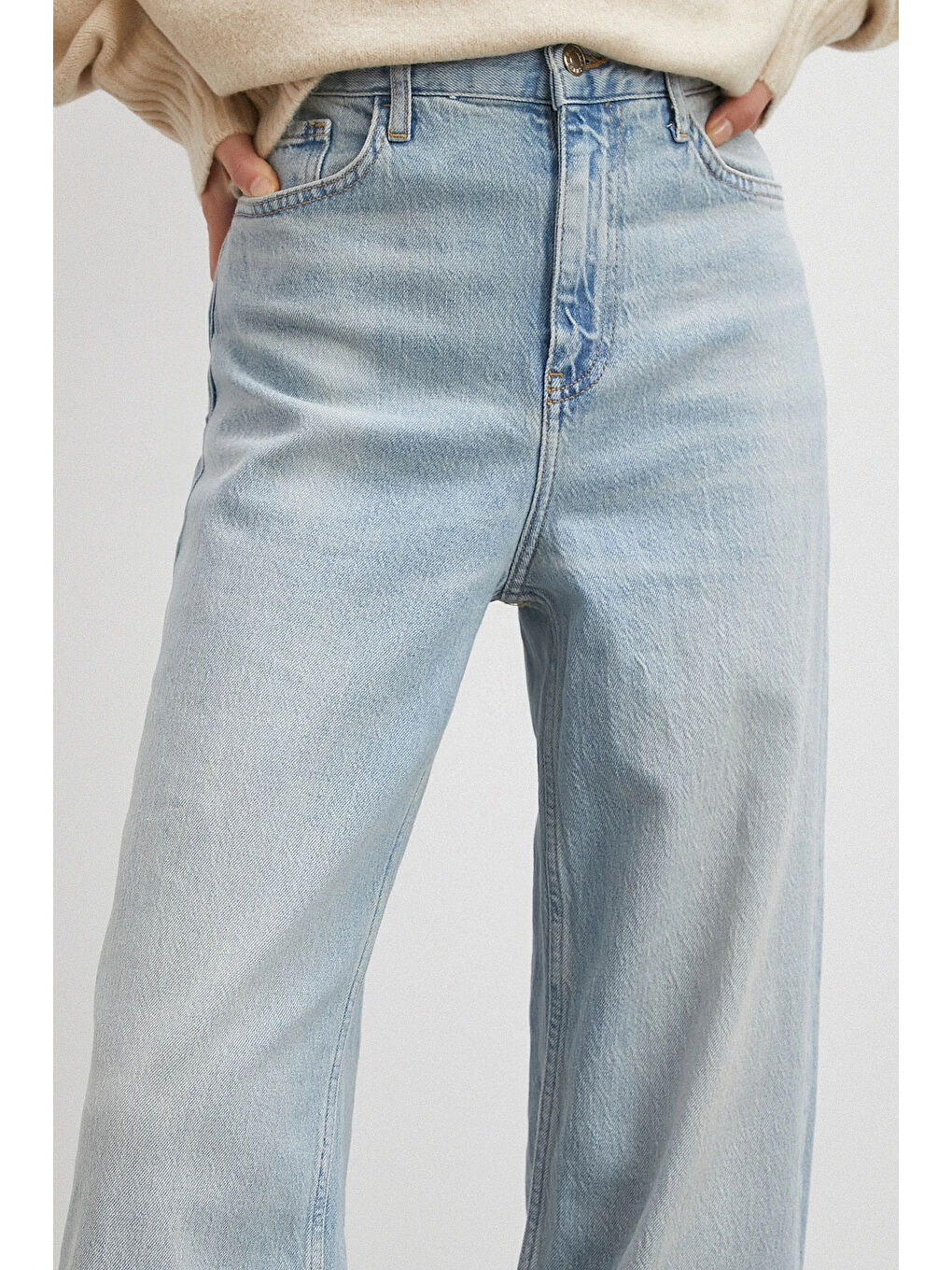 Yüksek Bel Kesik Paça Straight Jean Buz Mavisi-3