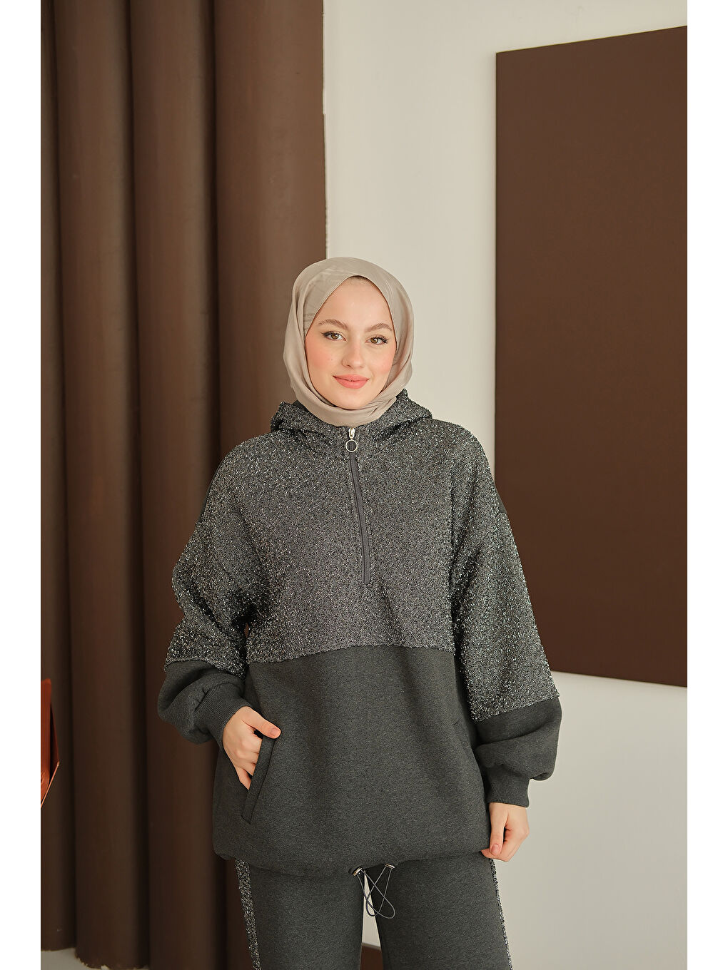 Gri Kadın Sweatı Pullu Takım Füme-4