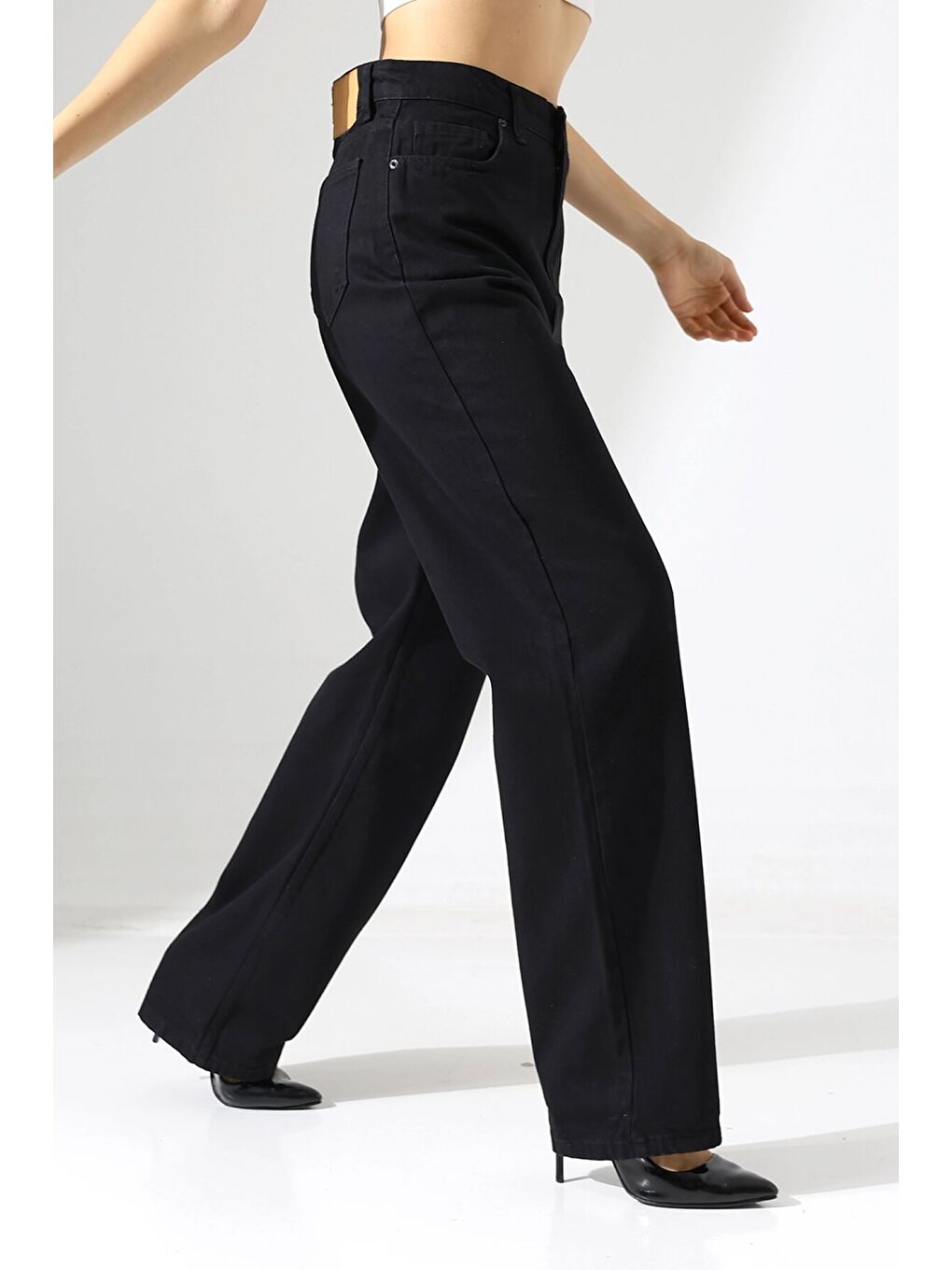 Yüksek Bel Düz Paça Siyah Pantolon-1