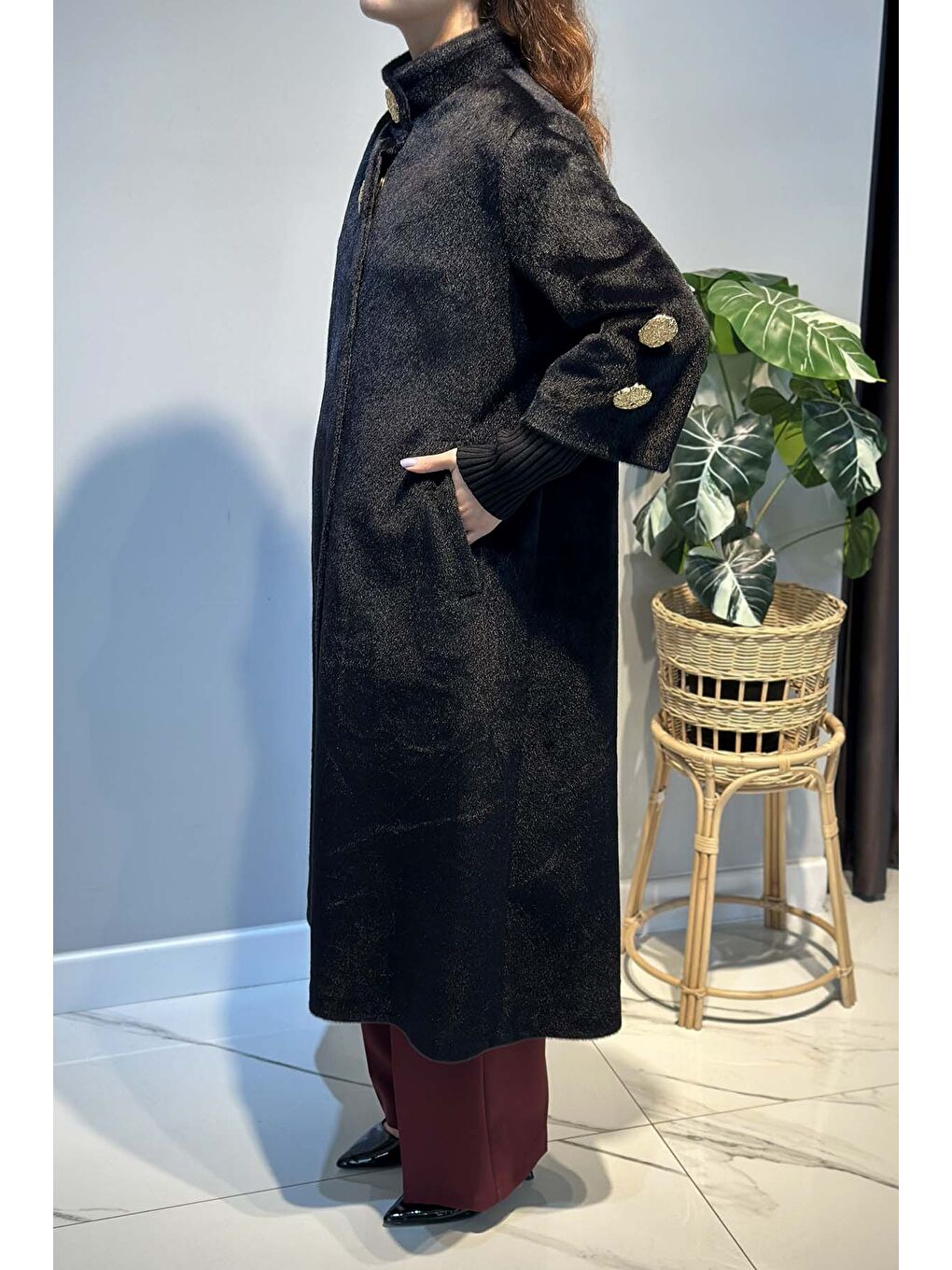 Yaka ve Kol Broş Detay Kaban 2586 Siyah-1