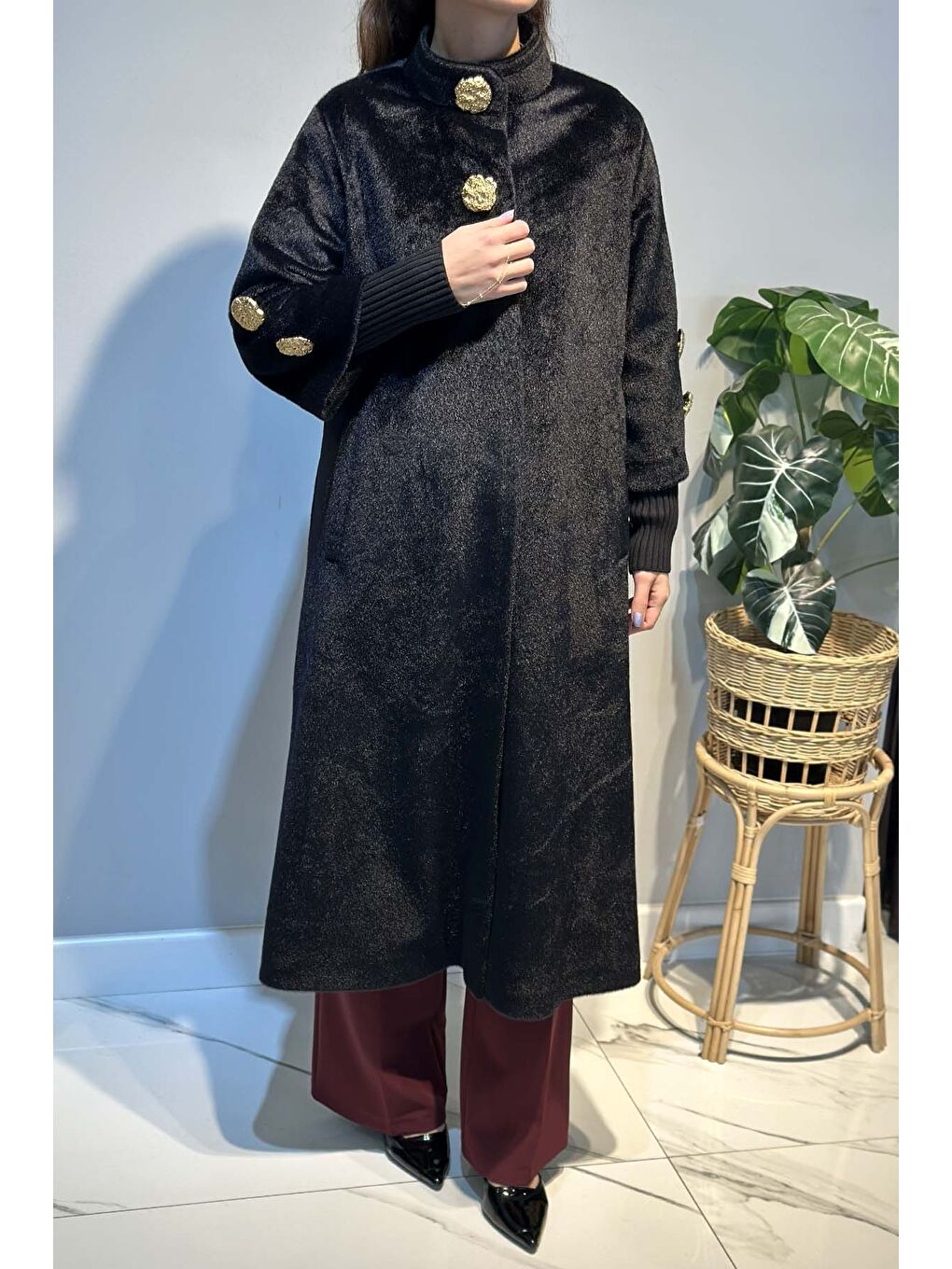 Yaka ve Kol Broş Detay Kaban 2586 Siyah-3