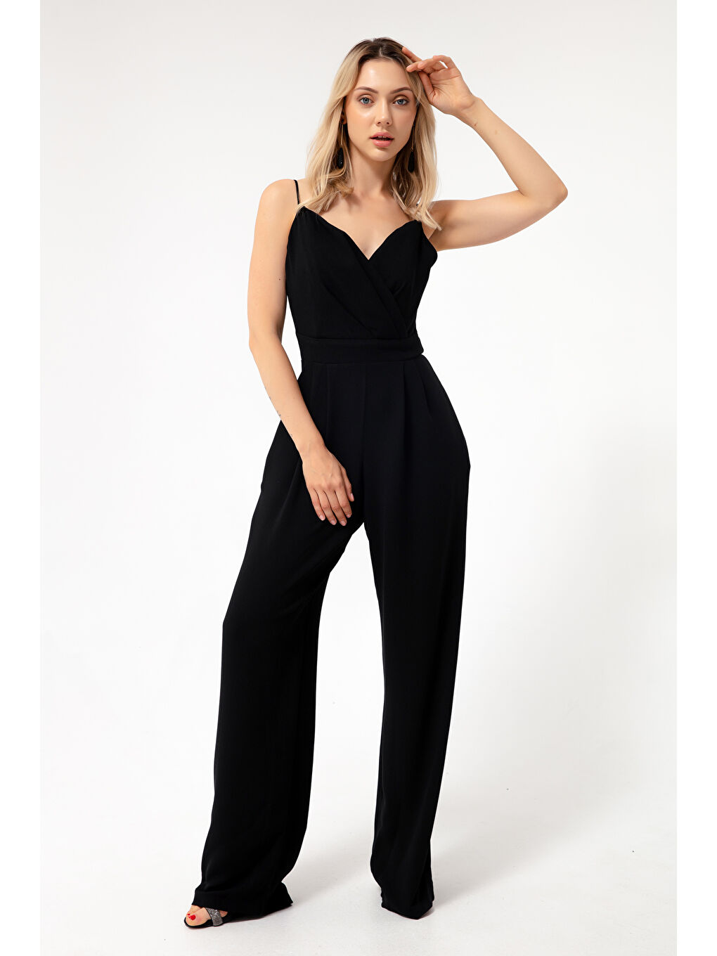 Kadın Siyah Kruvaze Yaka İnce Askılı Abiye Tulum-1