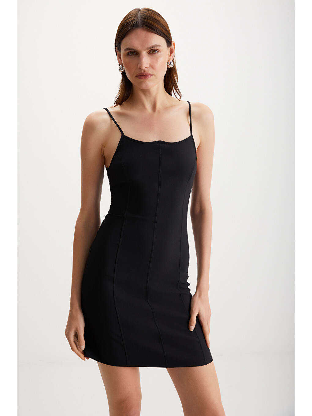 Manuela Kadın Kalın Dokuma İnterlok Kumaşlı Vücüdü Saran Bodycon Kalp Yaka Siyah Elbise
