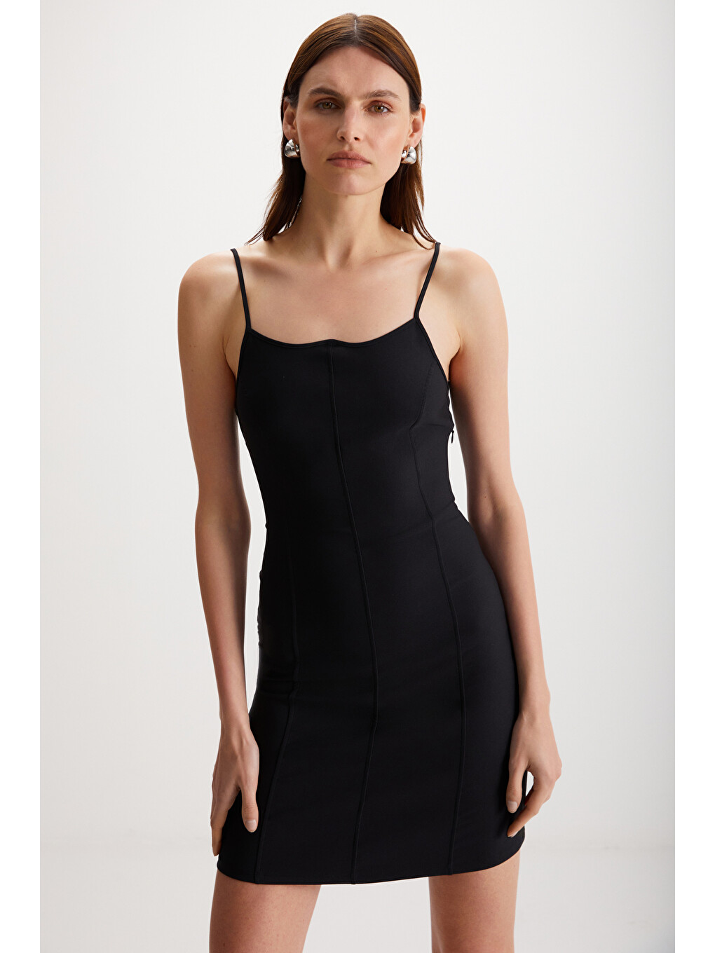 Manuela Kadın Kalın Dokuma İnterlok Kumaşlı Vücüdü Saran Bodycon Kalp Yaka Siyah Elbise-1