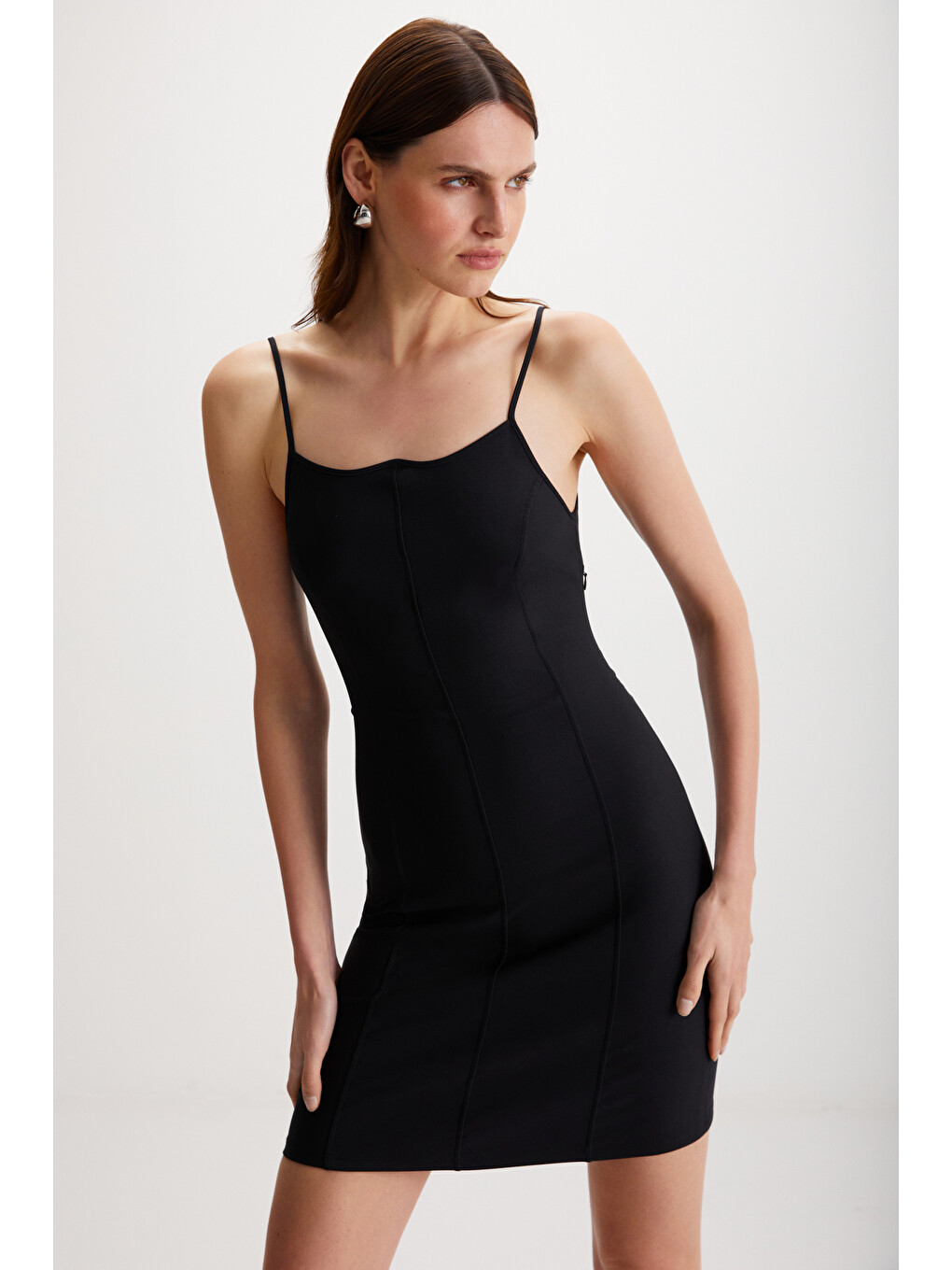 Manuela Kadın Kalın Dokuma İnterlok Kumaşlı Vücüdü Saran Bodycon Kalp Yaka Siyah Elbise-2