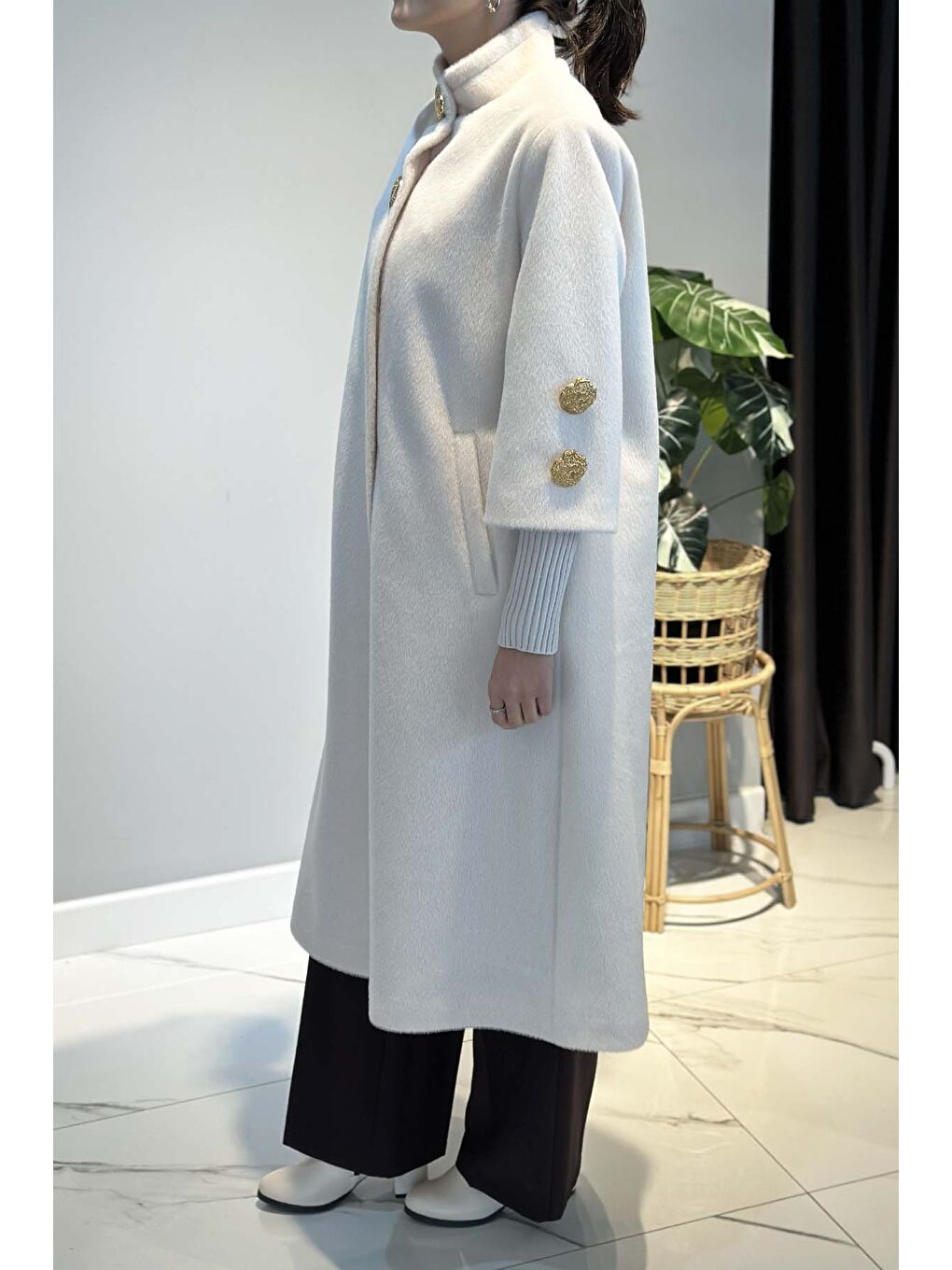 Yaka ve Kol Broş Detay Kaban 2586 Ekru-1