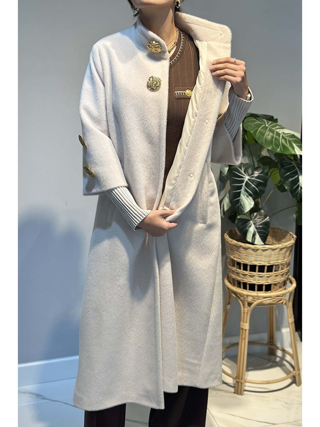 Yaka ve Kol Broş Detay Kaban 2586 Ekru-2